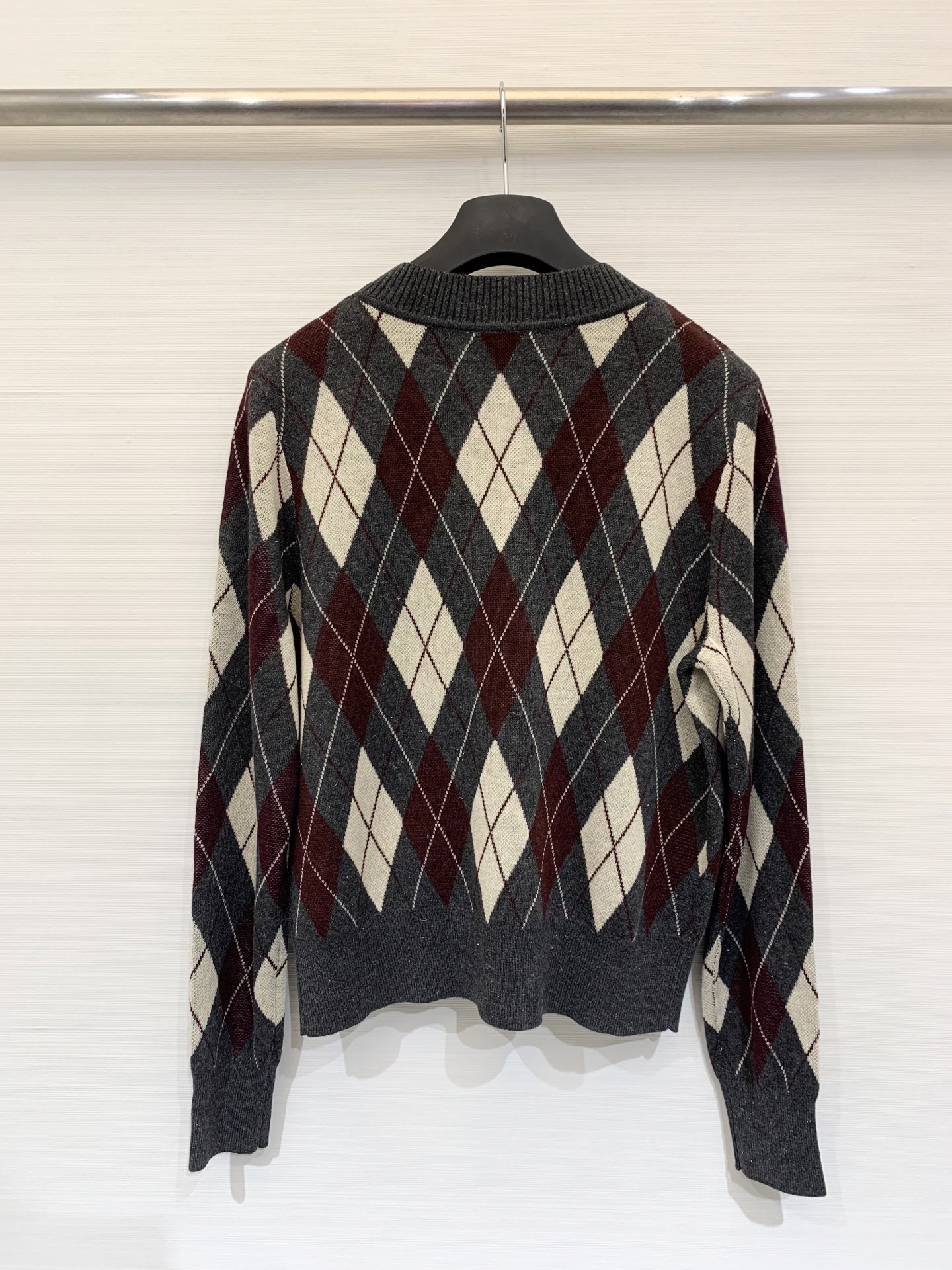 𝐕𝐢𝐯𝐢𝐞𝐧𝐧𝐞 𝐖𝐞𝐬𝐭𝐰𝐨𝐨𝐝🪐 25秋冬新款菱格中古色系针织开衫 100%羊毛 两色sml