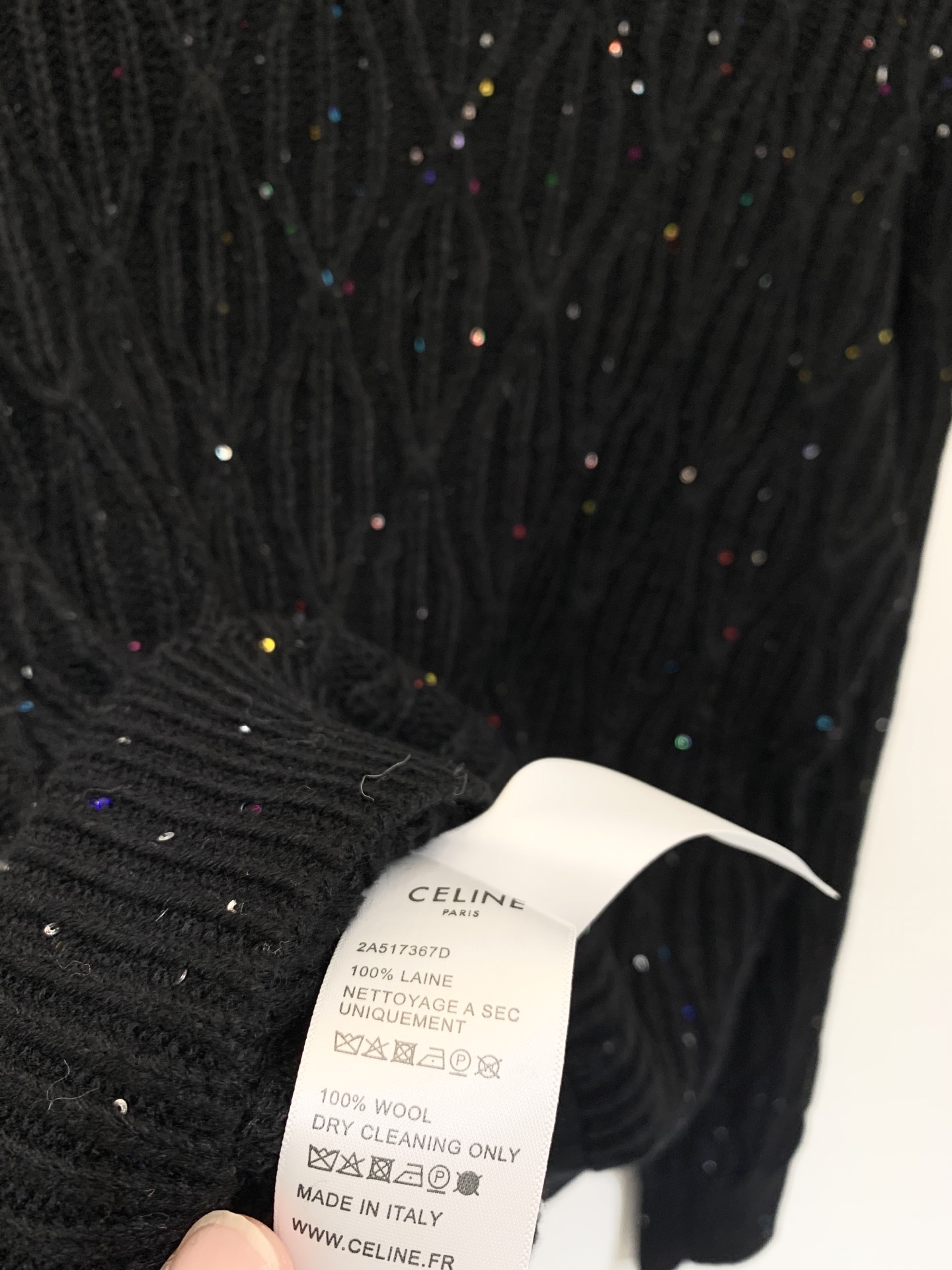 𝐂𝐞𝐥𝐢𝐧𝐞 𝟐𝟓秋冬新款 珠片拉链凯旋门Logo针织外套 LOGO修饰点缀 上身高级氛围感🈵️🈵️ 两