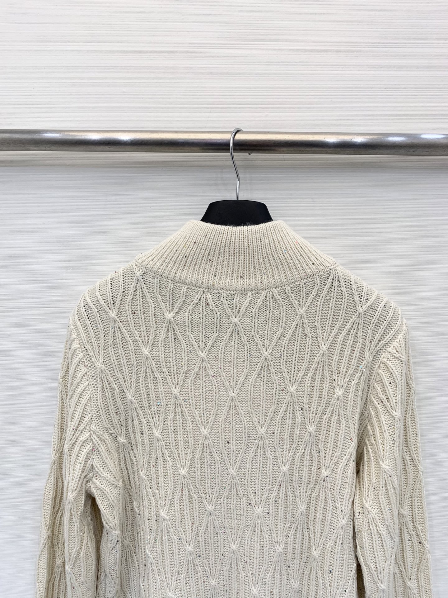 𝐂𝐞𝐥𝐢𝐧𝐞 𝟐𝟓秋冬新款 珠片拉链凯旋门Logo针织外套 LOGO修饰点缀 上身高级氛围感🈵️🈵️ 两