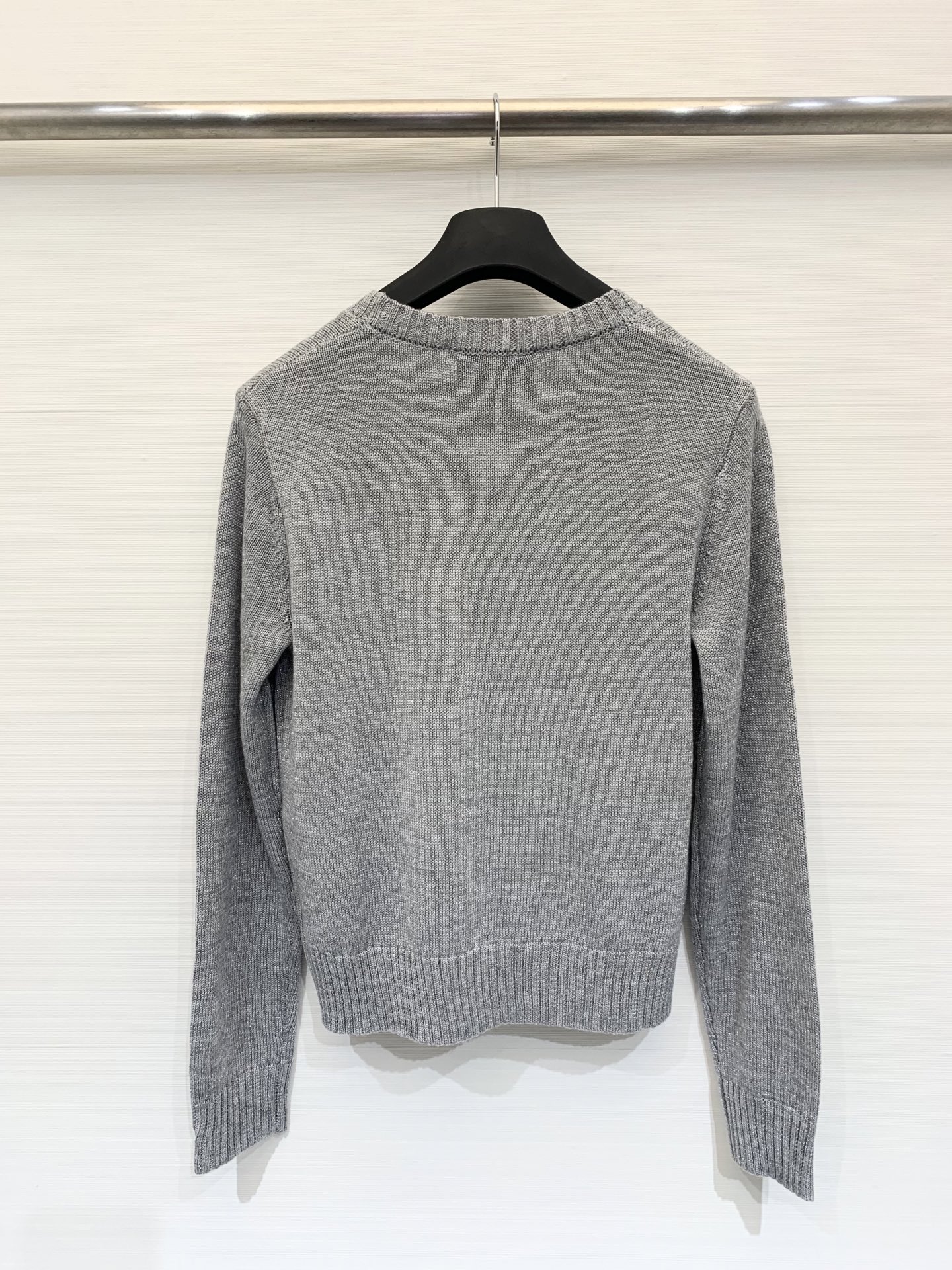 Prada 25秋冬新款 圆领提花LOGO针织长袖 100%羊毛 两色sml