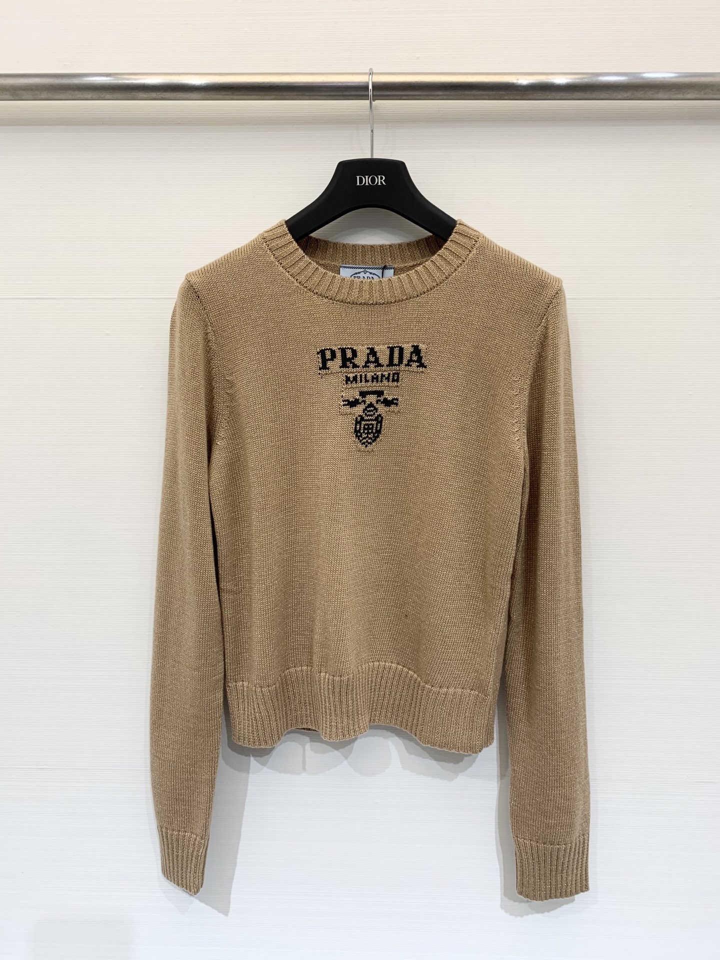 NO:501672,Prada 25 autumn and winter new round neck jacquard LOGO knitted long sleeves wool two-color sml, prada, alexander wang19860909Prada 25秋冬新款 圆领提花LOGO针织长袖 羊毛 两色sml,,prada,alexander wang,Women's clothing
