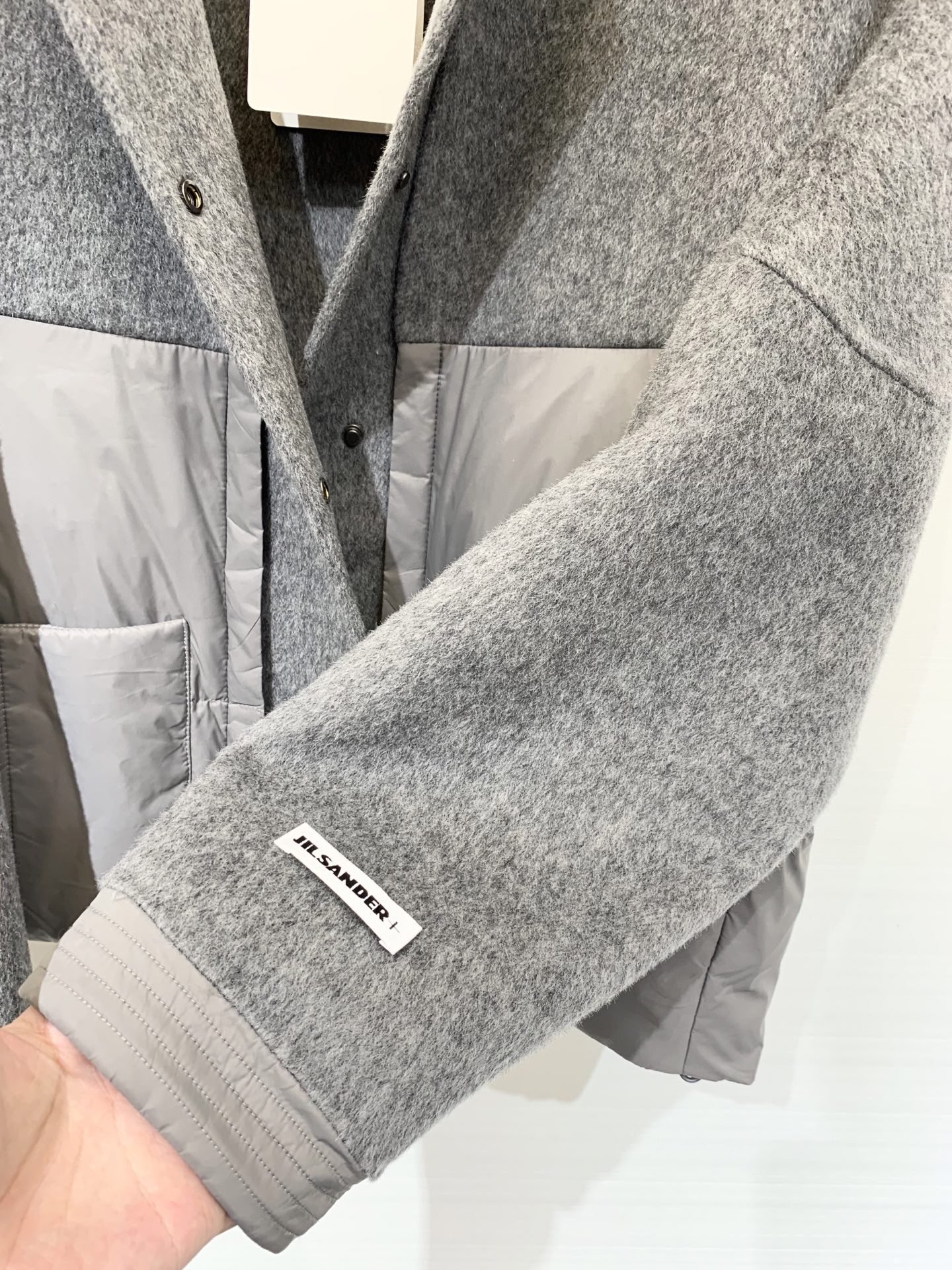 JILSANDER 25秋冬新款 氛围感日系质感穿搭🖤羽绒拼接羊毛呢外套 让原本厚重的双面呢外套一下子有