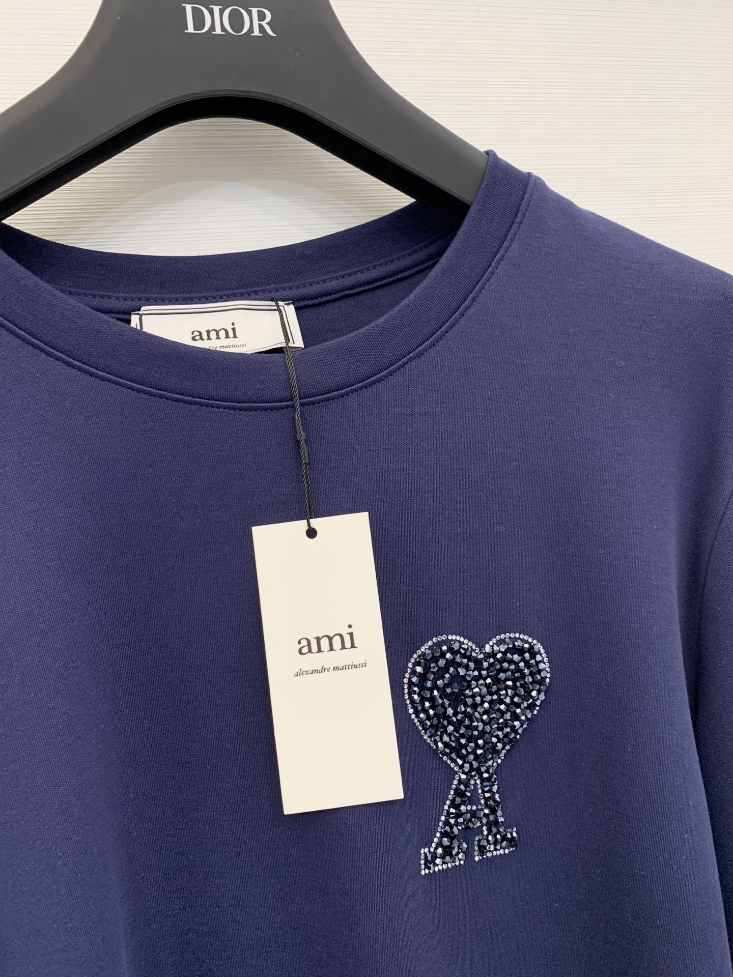 Ami 25秋冬新款 爱心💙钉钻LOGO圆领长袖T恤 重工款高级满满 码数sml