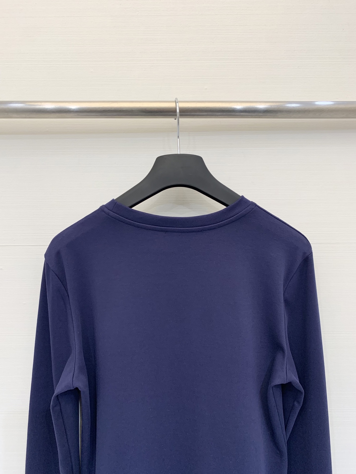 Ami 25秋冬新款 爱心💙钉钻LOGO圆领长袖T恤 重工款高级满满 码数sml