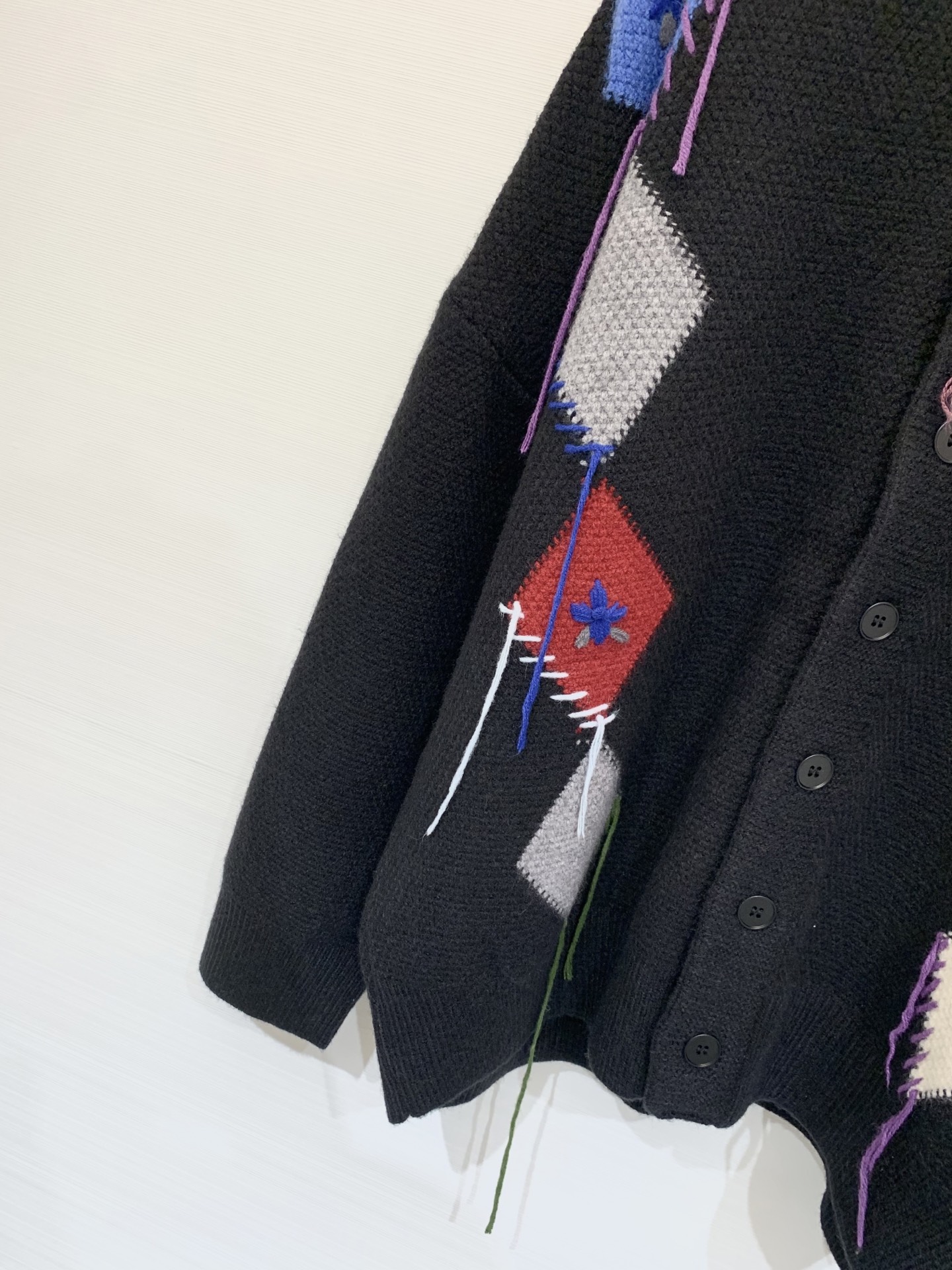 Marni 25秋冬新款 菱格流苏毛织开衫 彩色菱格➕明线缝制➕流苏设计 超有个性 两色均码