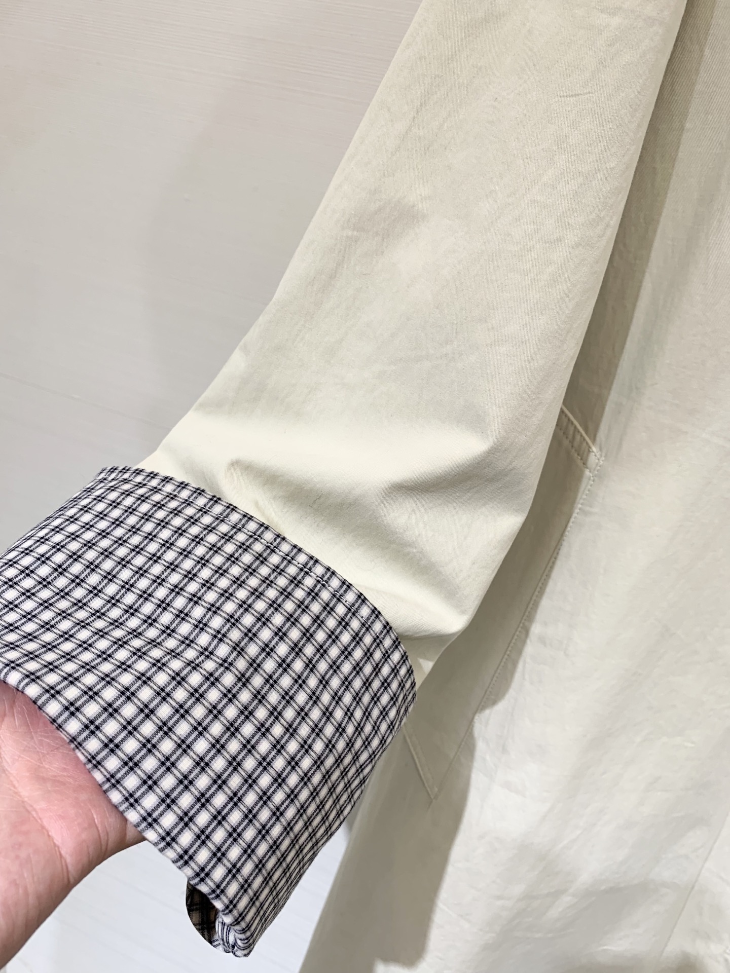 Toteme 25秋冬新款 复古简约斜纹格子双面穿风衣外套 正反面可穿 宽松直筒版型对身材包容性好 能营