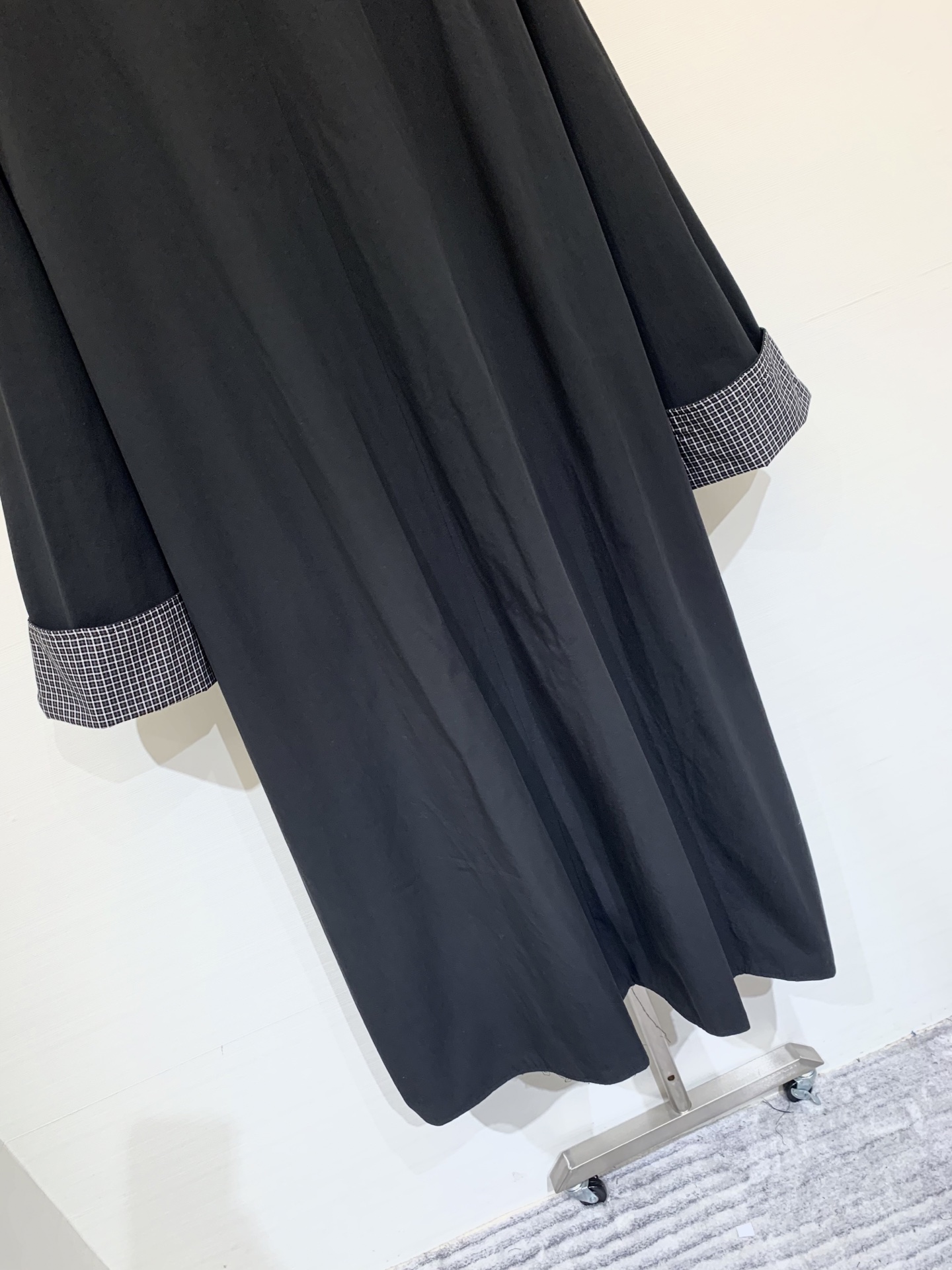 Toteme 25秋冬新款 复古简约斜纹格子双面穿风衣外套 正反面可穿 宽松直筒版型对身材包容性好 能营