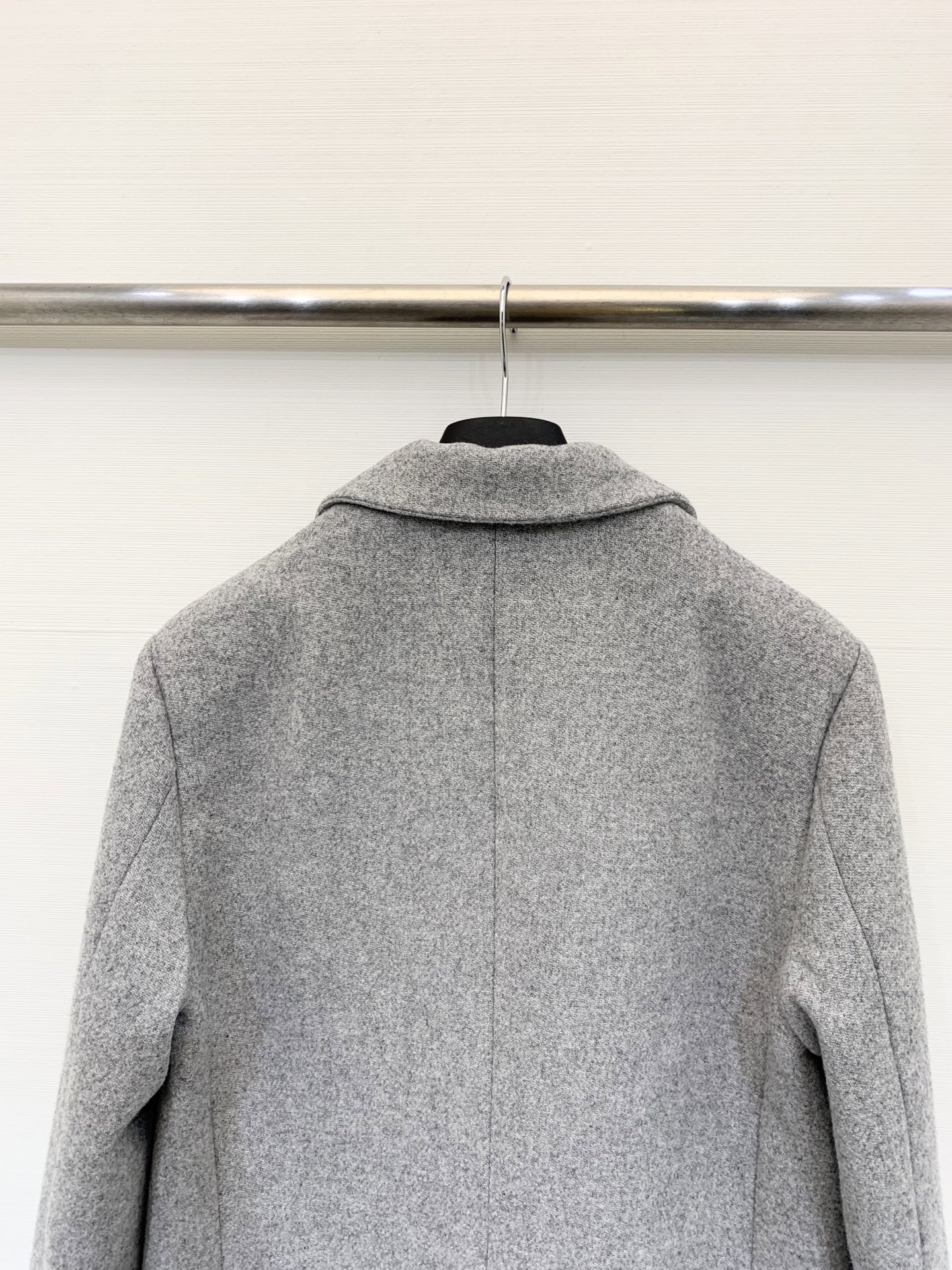 MM6 25秋冬新款 四点缝线羊毛西服外套 里衬设计 口袋采用经典LOGO 极简高级 两色sml