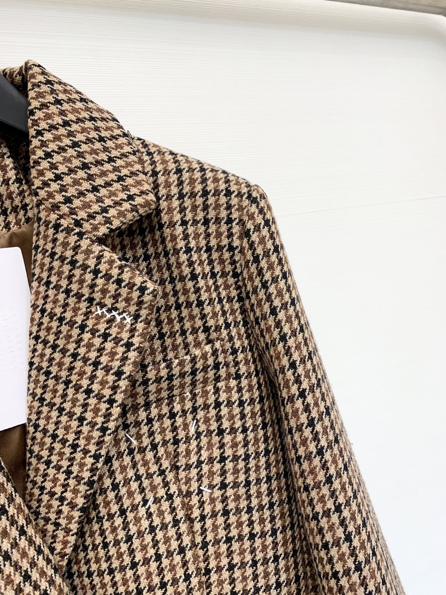 MM6 25秋冬新款 四点缝线羊毛西服外套 里衬设计 口袋采用经典LOGO 极简高级 两色sml