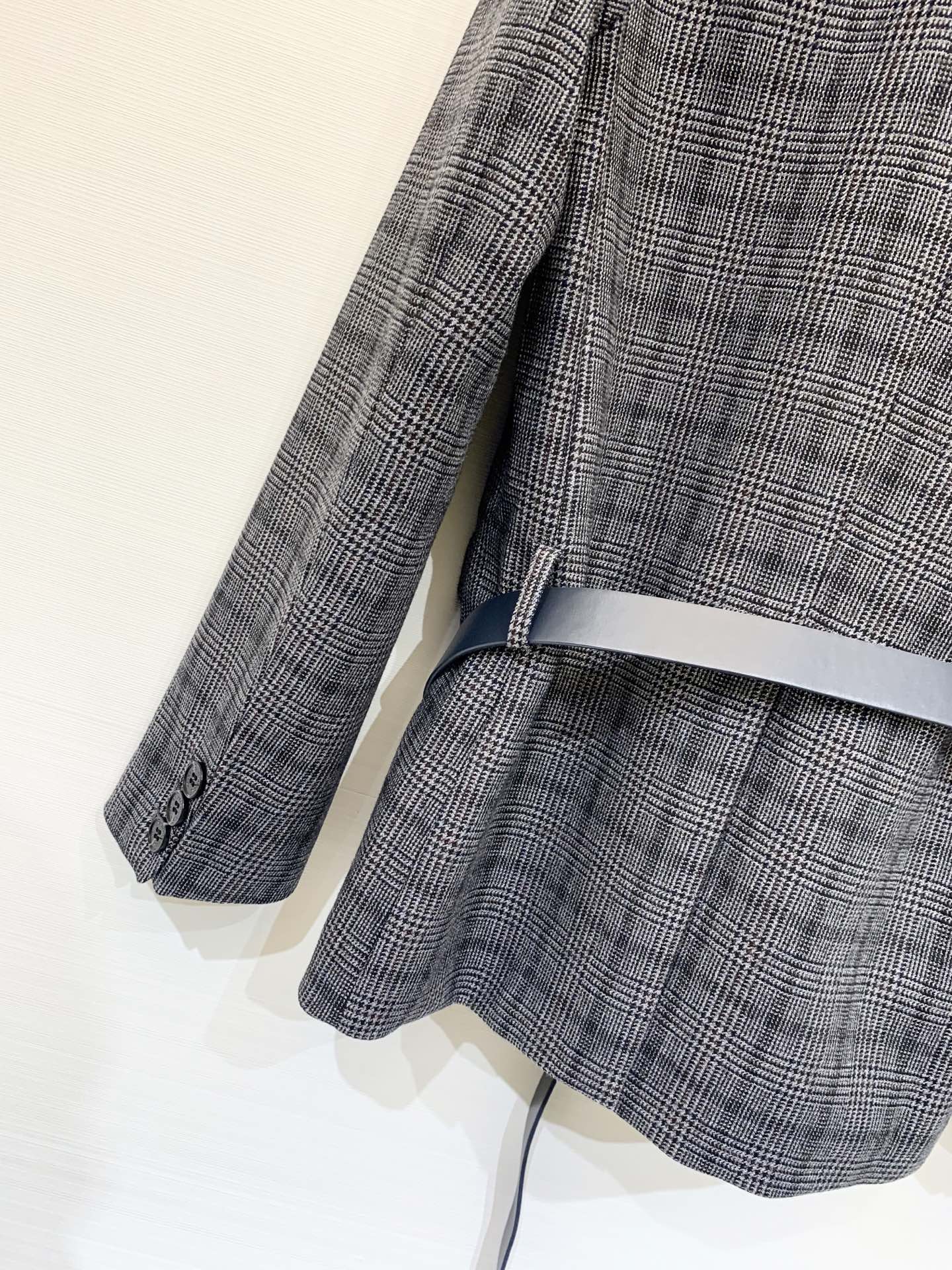 BC 25FW秋冬新款 格纹撞色领西服外套 这件绝对是宝藏 让你无法拒绝的高级感 出入重要场合 不失格调