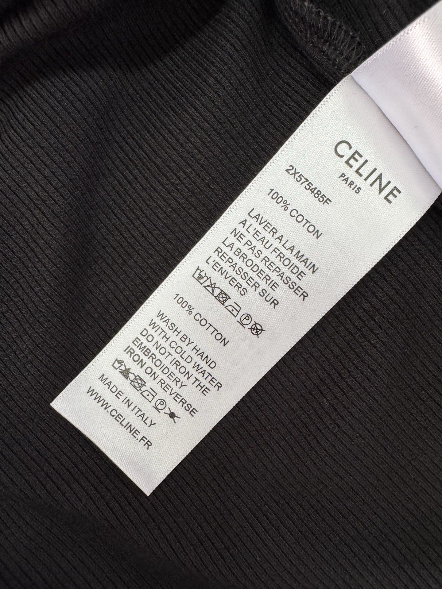 Celine 25秋冬新款 🆕爆款亨利长袖T恤 坑条细纹纯棉材质 舒适亲肤 两色SML