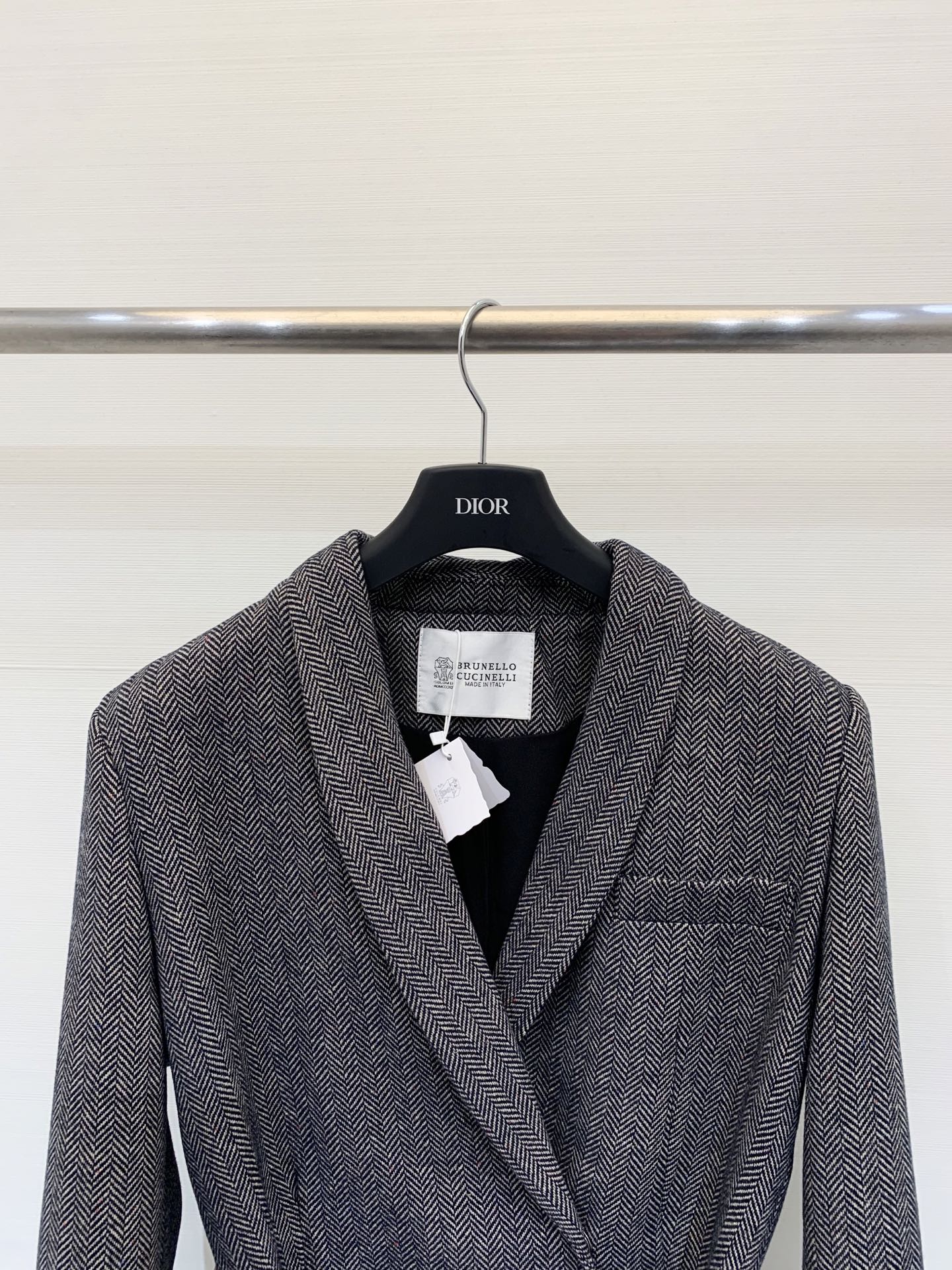 BC 2025FW秋冬新款 翻领收腰羊毛西服 非常高级的进口羊毛质地 颜色超正 上身非常飒爽 干净有品 