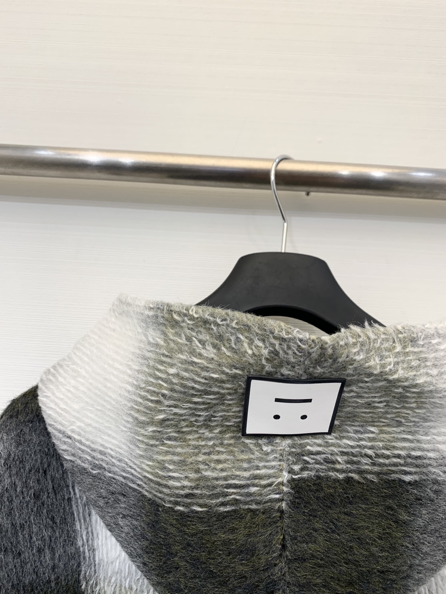 Acnestudios 2025早秋新款 一粒扣格纹连帽双面羊毛大衣 中长款的长度 yb定制羊毛桑蚕丝牦