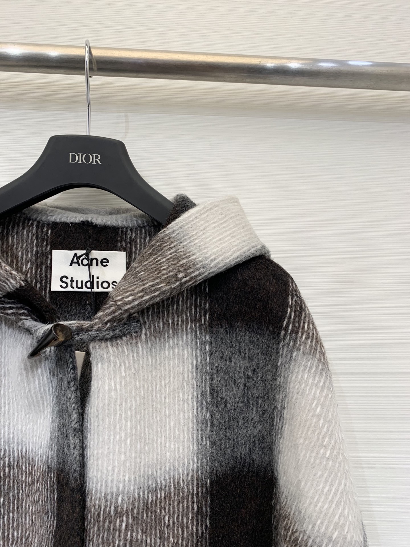 Acnestudios 2025早秋新款 一粒扣格纹连帽双面羊毛大衣 中长款的长度 yb定制羊毛桑蚕丝牦