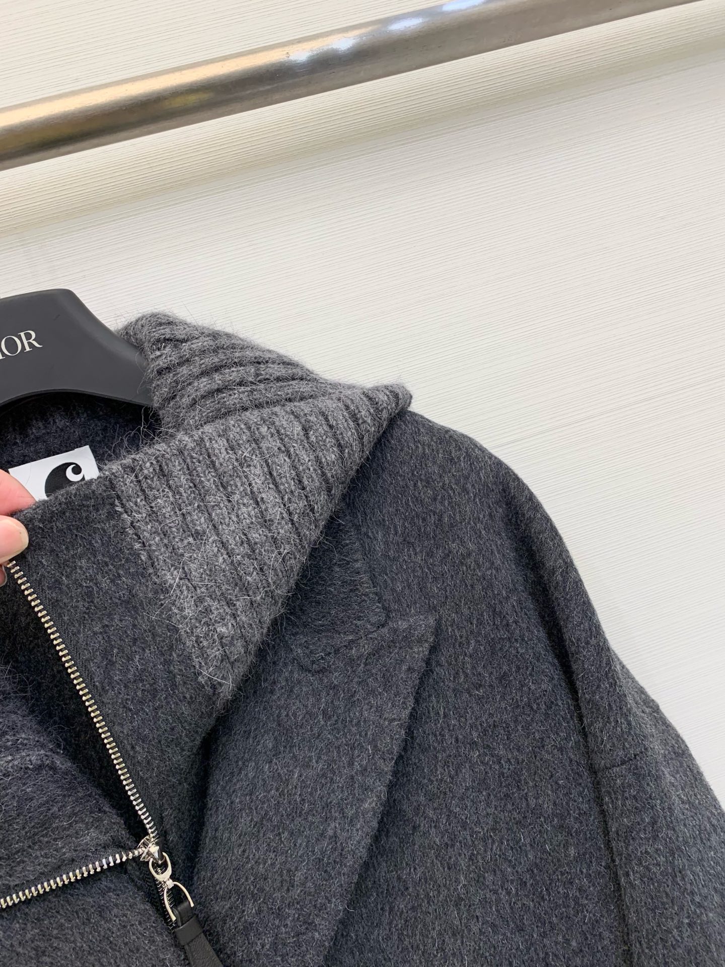 Sacai 25秋冬新品 两件套设计双面羊毛大衣 马甲➕双排扣大衣设计 休闲高级穿搭 经典H宽松版型 品