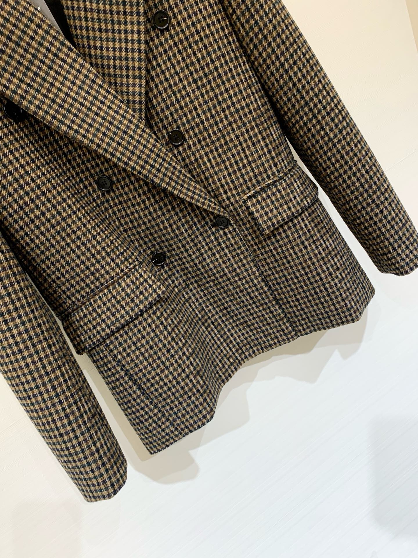 YSL 25秋冬新款 复古格纹羊毛西服外套 经典的羊毛千鸟格纹 复古有质感 廓形立体剪裁 妥妥的大女主风