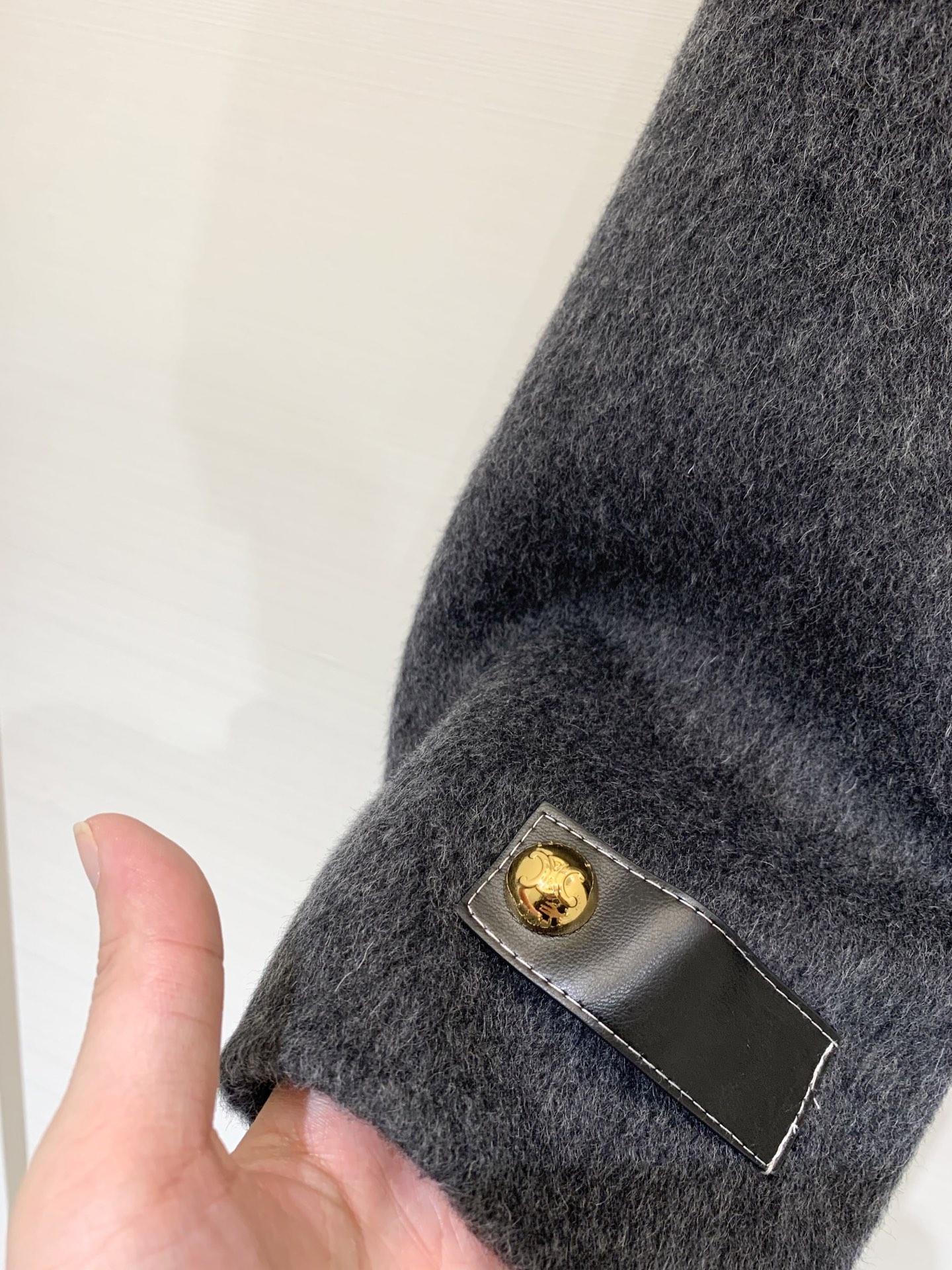 Celine 25秋冬新款 拼皮苏丽羊驼外套 独家定制10%苏丽羊驼90%羊毛面料 定制凯旋门logo五