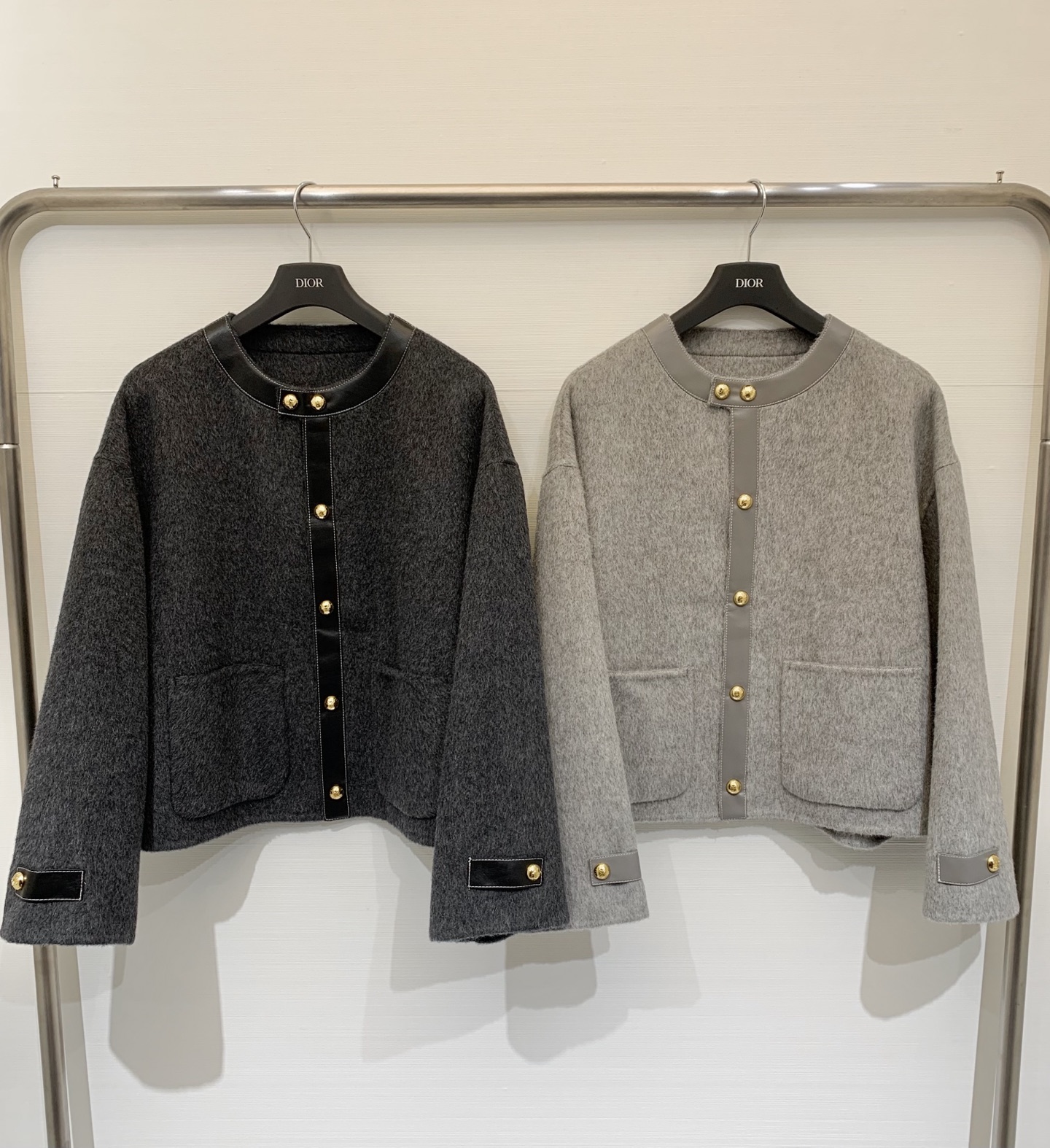 Celine 25秋冬新款 拼皮苏丽羊驼外套 独家定制10%苏丽羊驼90%羊毛面料 定制凯旋门logo五