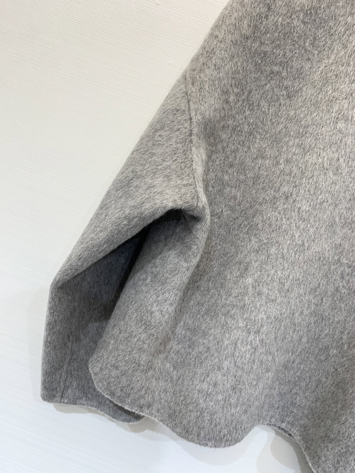 Celine 25秋冬新款 拼皮苏丽羊驼外套 独家定制10%苏丽羊驼90%羊毛面料 定制凯旋门logo五