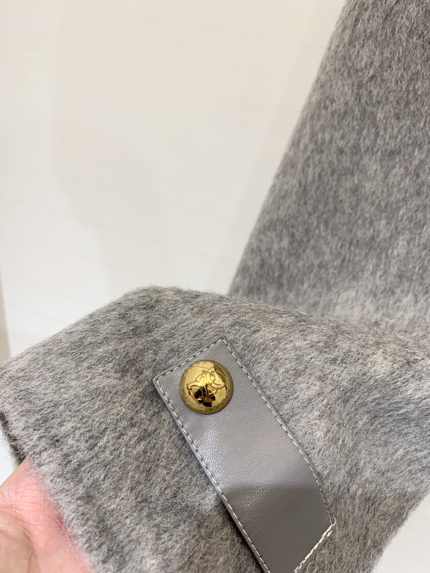 Celine 25秋冬新款 拼皮苏丽羊驼外套 独家定制10%苏丽羊驼90%羊毛面料 定制凯旋门logo五