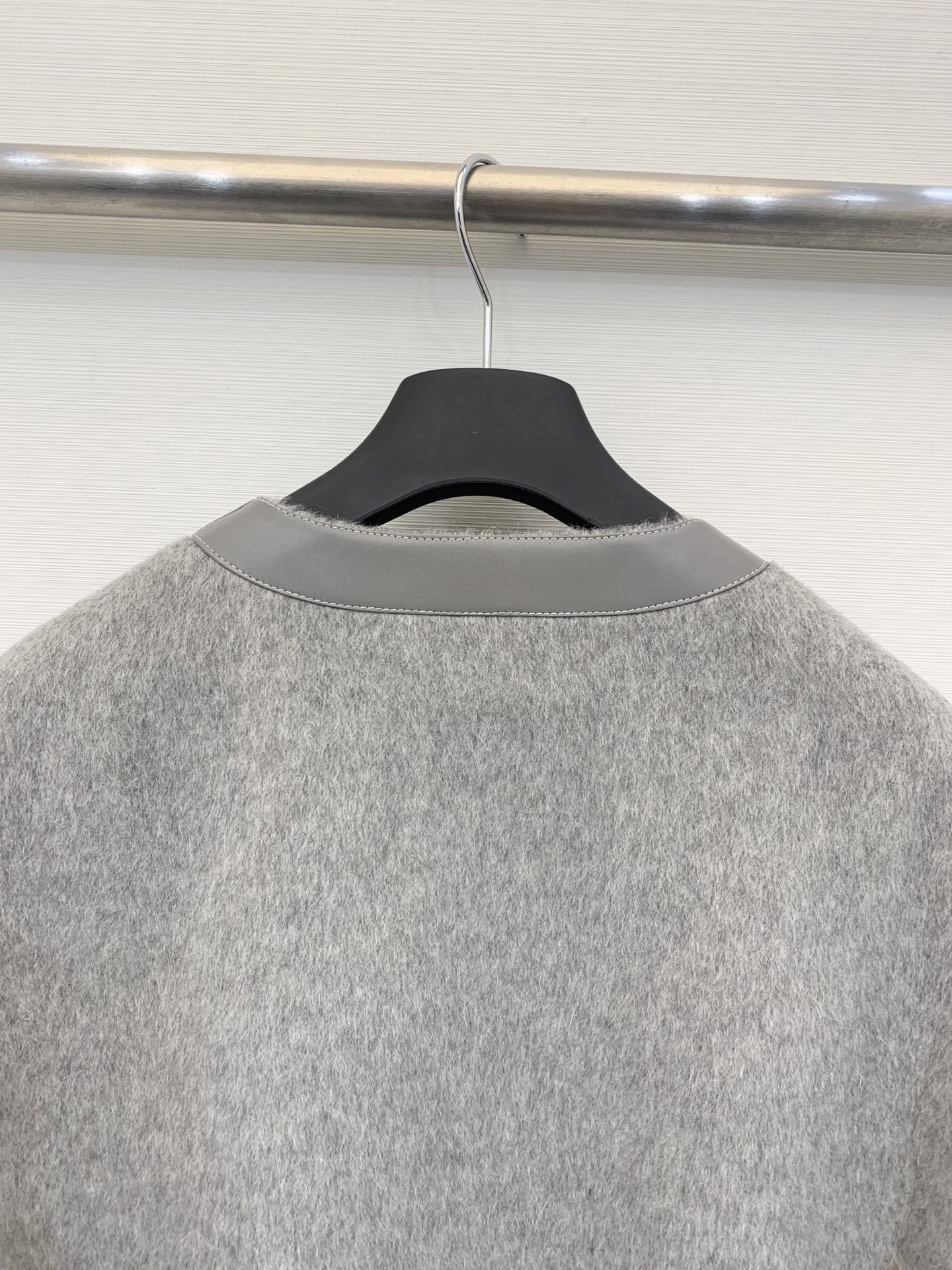 Celine 25秋冬新款 拼皮苏丽羊驼外套 独家定制10%苏丽羊驼90%羊毛面料 定制凯旋门logo五