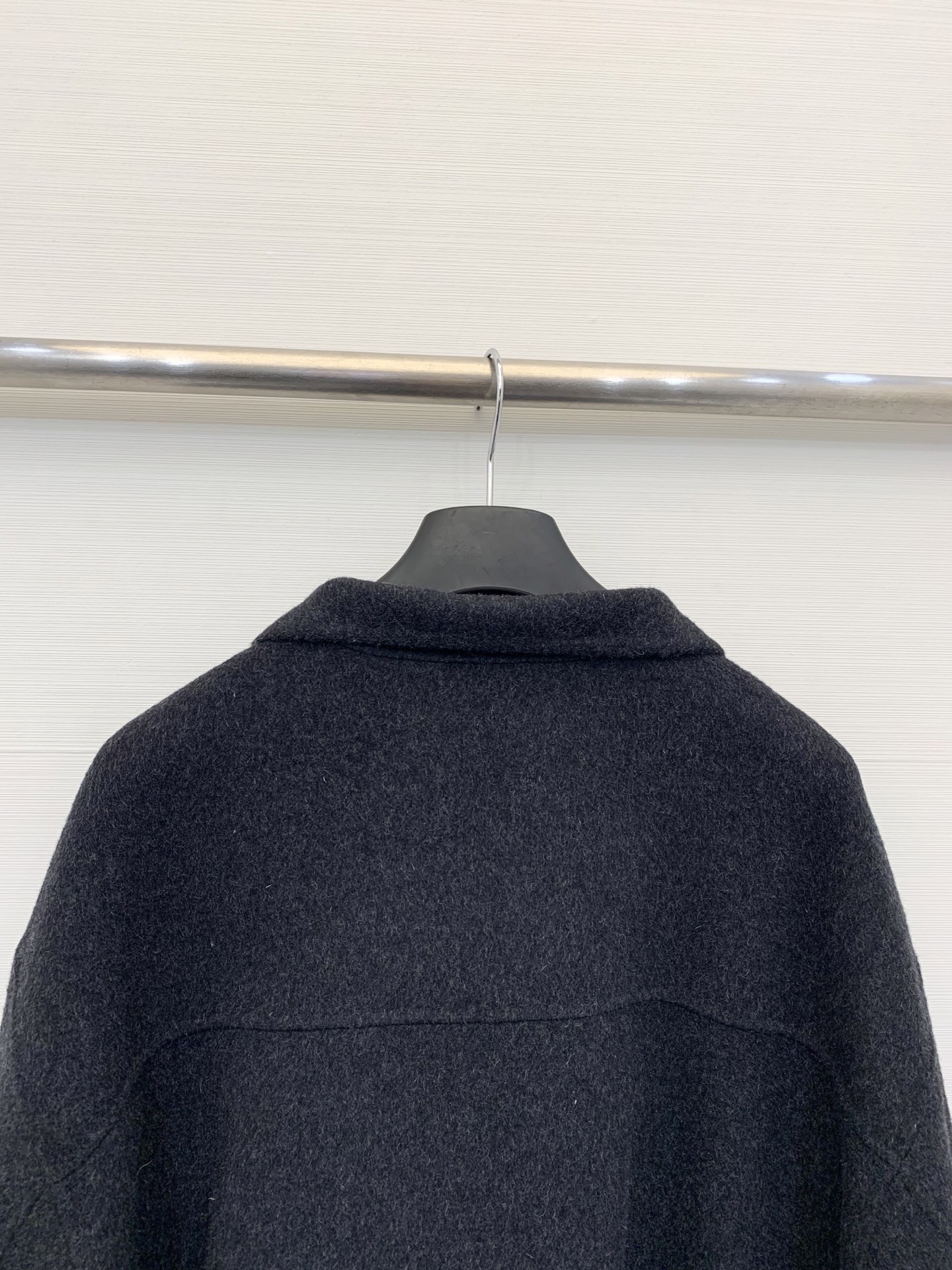 JILSANDER 25秋冬新款 极简双口袋翻领双面羊毛外套 跑量款超高性价比 口袋点缀皮质logo 宽