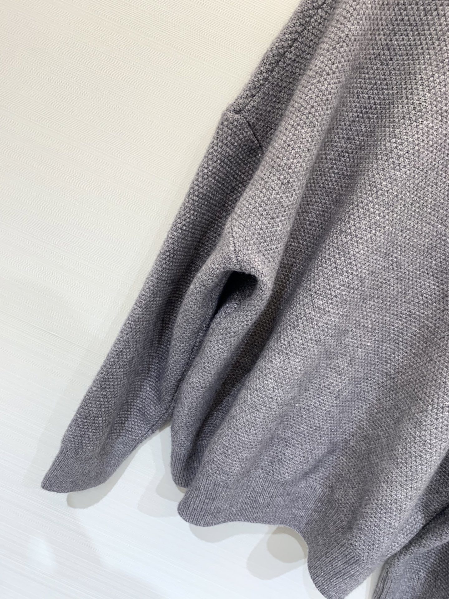 Marni 25秋冬新款 菱格流苏毛织开衫 彩色菱格➕明线缝制➕流苏设计 超有个性 两色均码