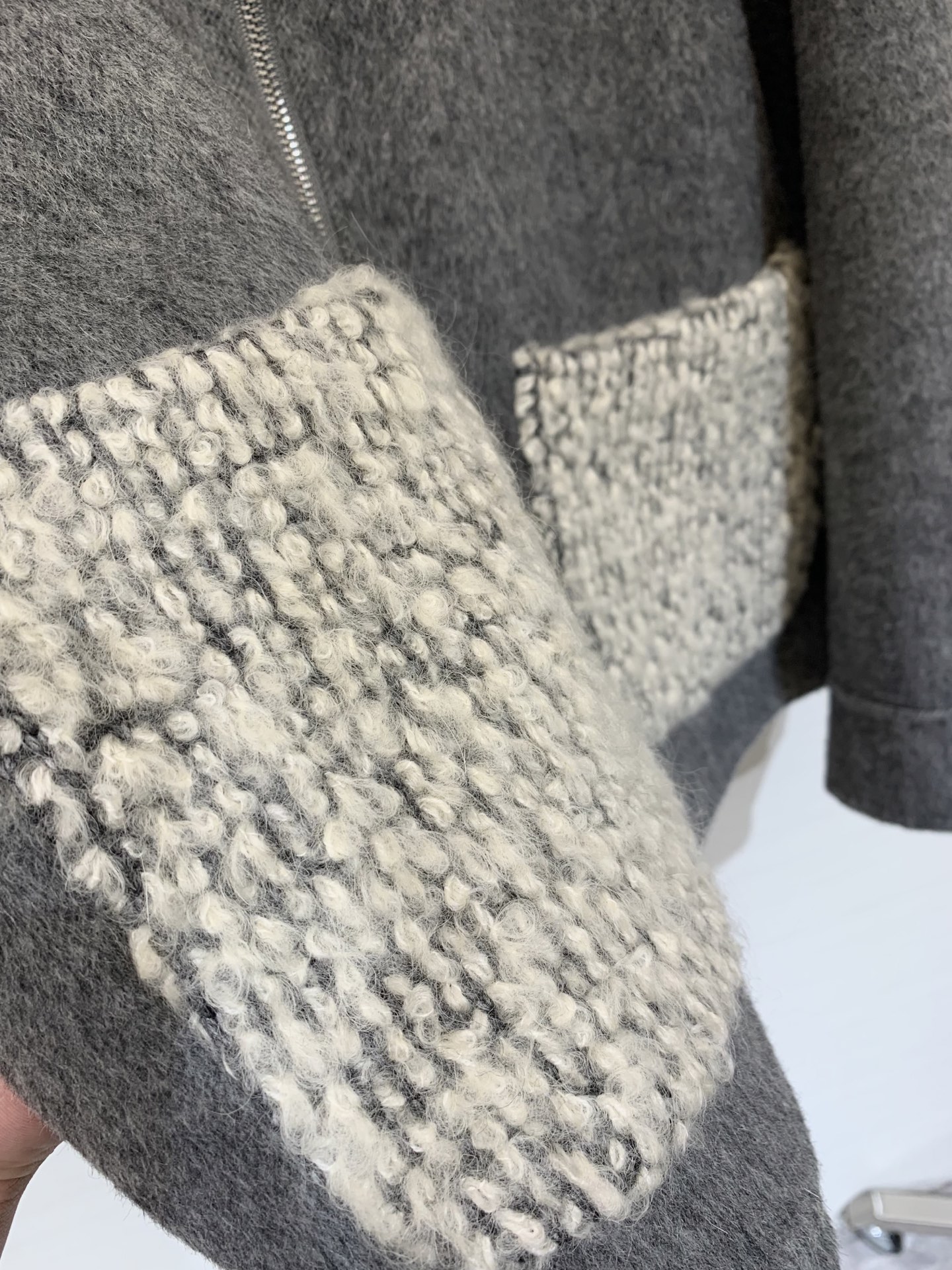 Alexander McQueen 25秋冬新品 大翻毛领双面羊毛外套 整件轻盈保暖 撞色大翻毛领➕毛绒