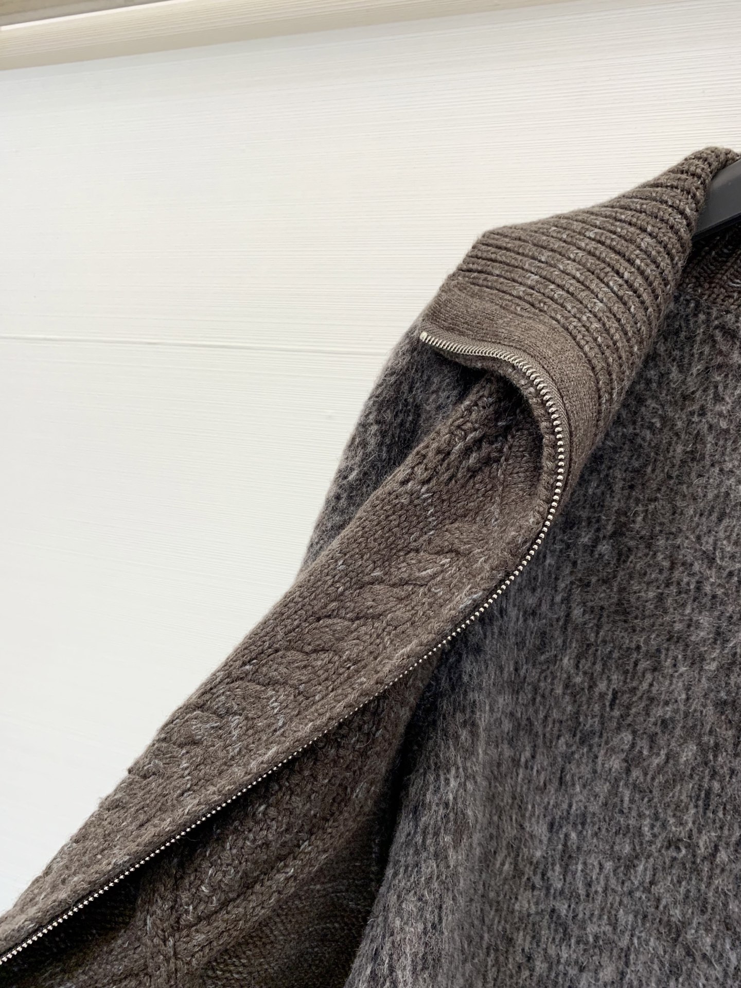 LP 秋冬新款 翻领针织拼羊毛呢外套 定制10%羊绒90%羊毛面料 针织采用扭花工艺 雪花纱全毛的面料 