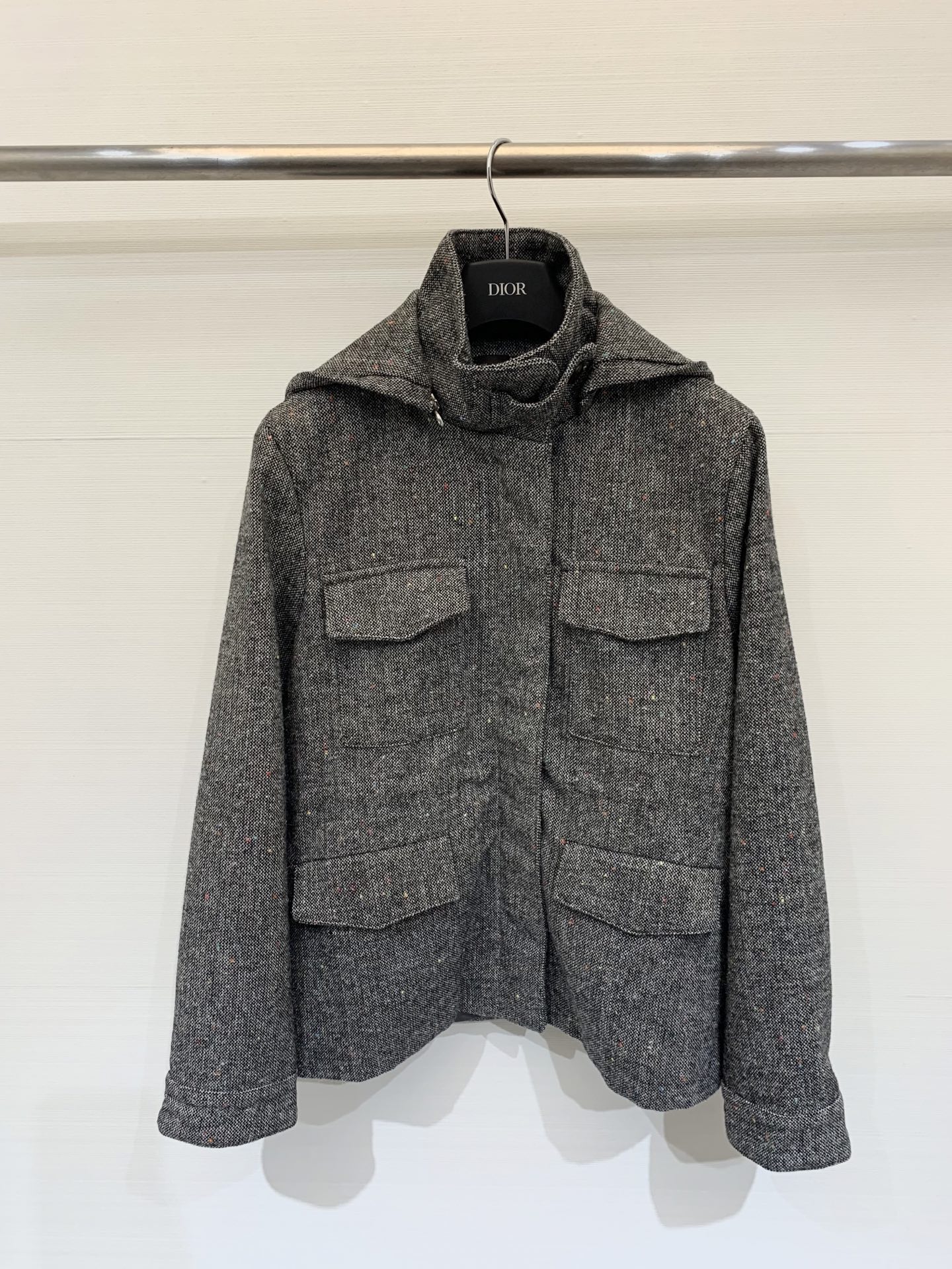 lP🆕 松弛老钱风穿搭 秋冬最新款 高级灰抽绳收腰连帽外套🩶时髦不撞款 定制重磅羊毛面料 品相上乘 拥有