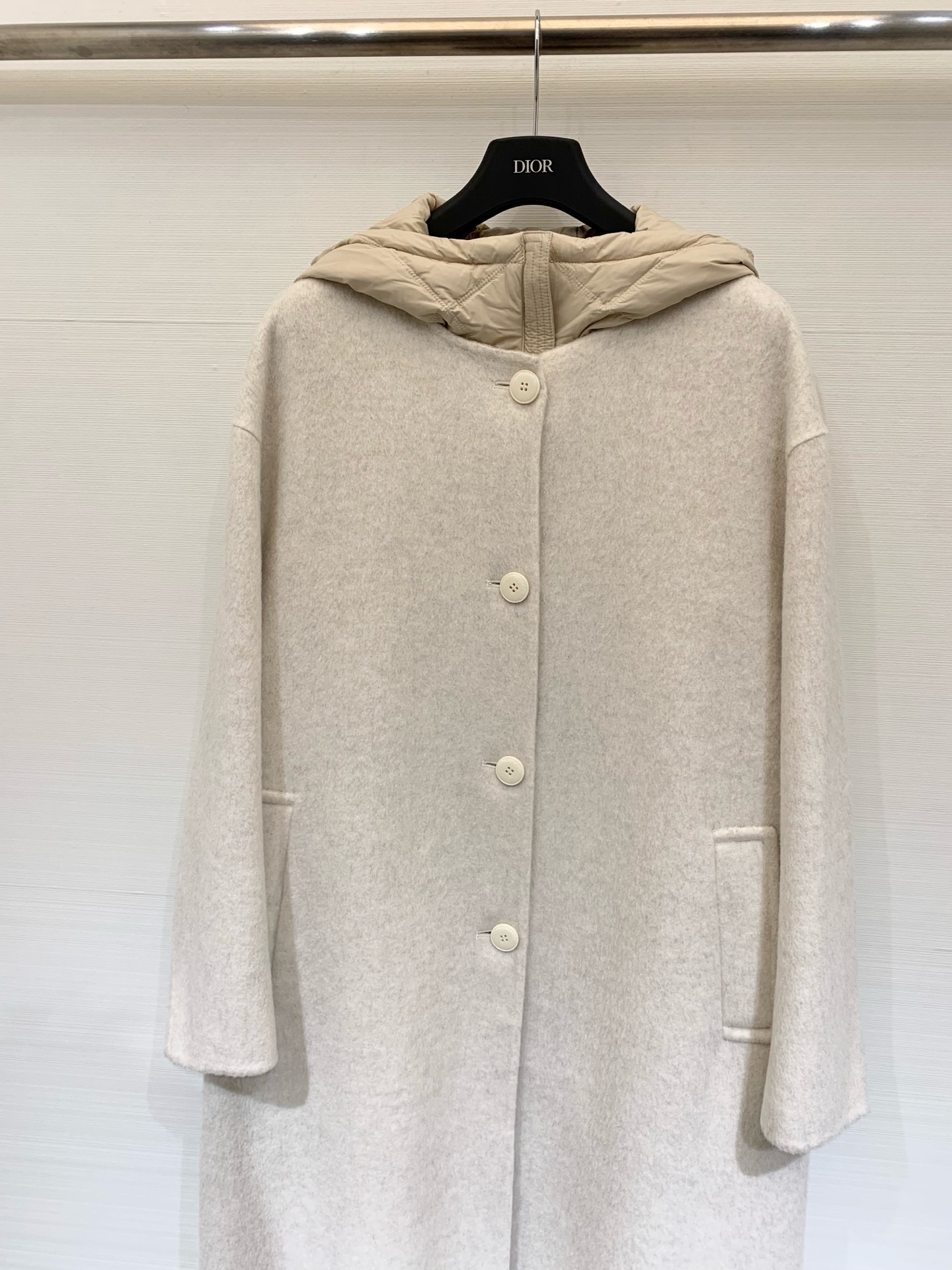 LP秋冬新品 连帽羽绒双面羊毛中长款大衣！两件套设计 连帽羽绒内胆 定制进口奥州超细羊毛材质 纯手工制作