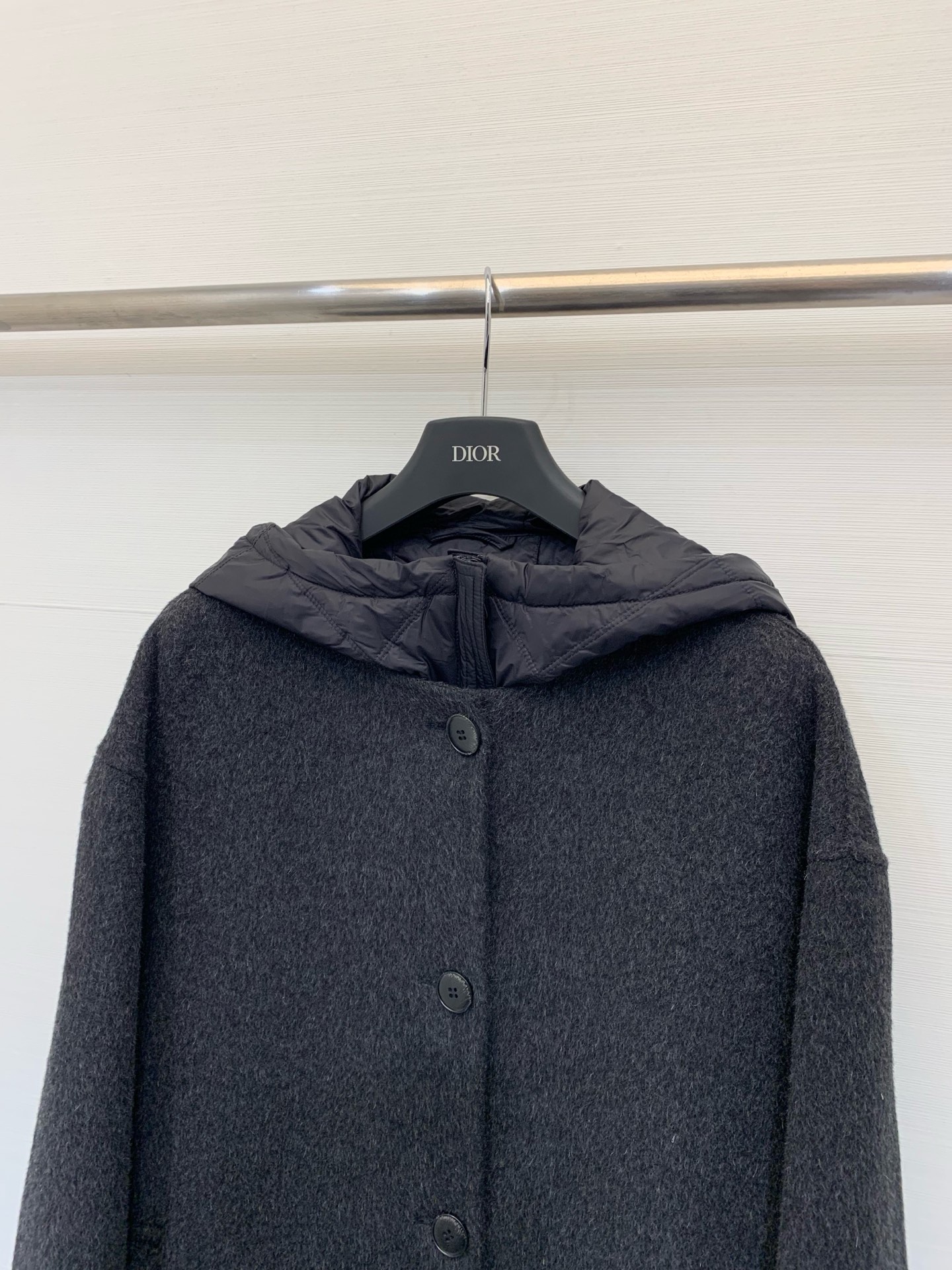 LP秋冬新品 连帽羽绒双面羊毛中长款大衣！两件套设计 连帽羽绒内胆 定制进口奥州超细羊毛材质 纯手工制作