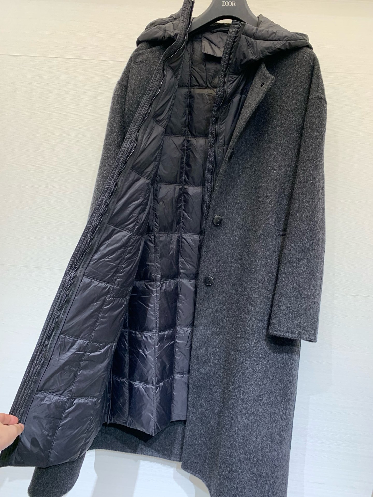 LP秋冬新品 连帽羽绒双面羊毛中长款大衣！两件套设计 连帽羽绒内胆 定制进口奥州超细羊毛材质 纯手工制作