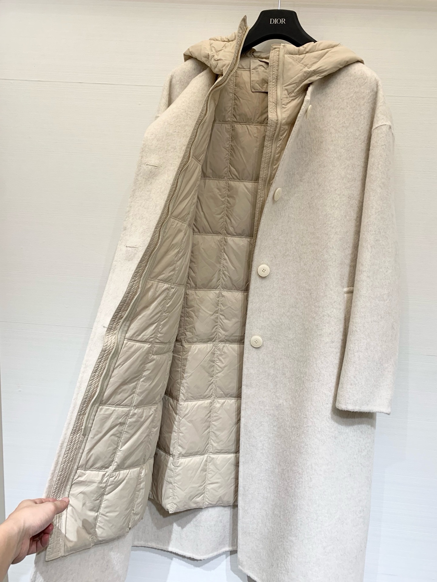 LP秋冬新品 连帽羽绒双面羊毛中长款大衣！两件套设计 连帽羽绒内胆 定制进口奥州超细羊毛材质 纯手工制作