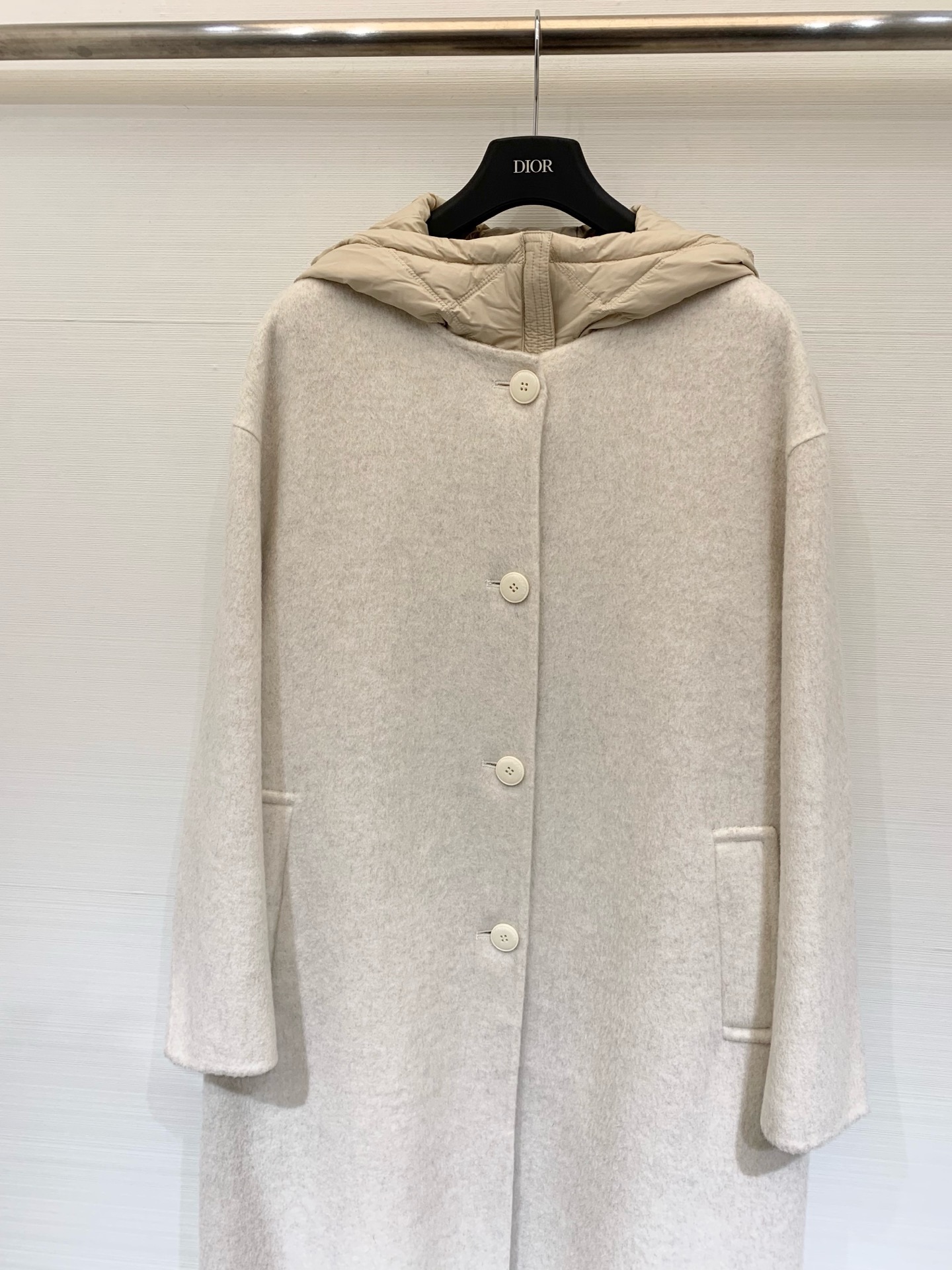 LP秋冬新品 连帽羽绒双面羊毛中长款大衣！两件套设计 连帽羽绒内胆 定制进口奥州超细羊毛材质 纯手工制作