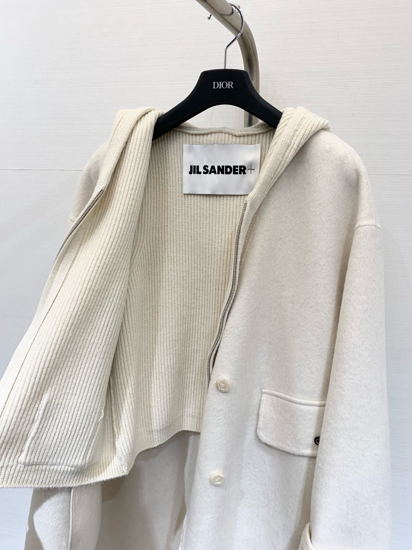 JILSANDER 25秋冬新品 高奢极简风两件套长款大衣 拼接针织连帽马甲+单排扣双面羊绒大衣 休闲高