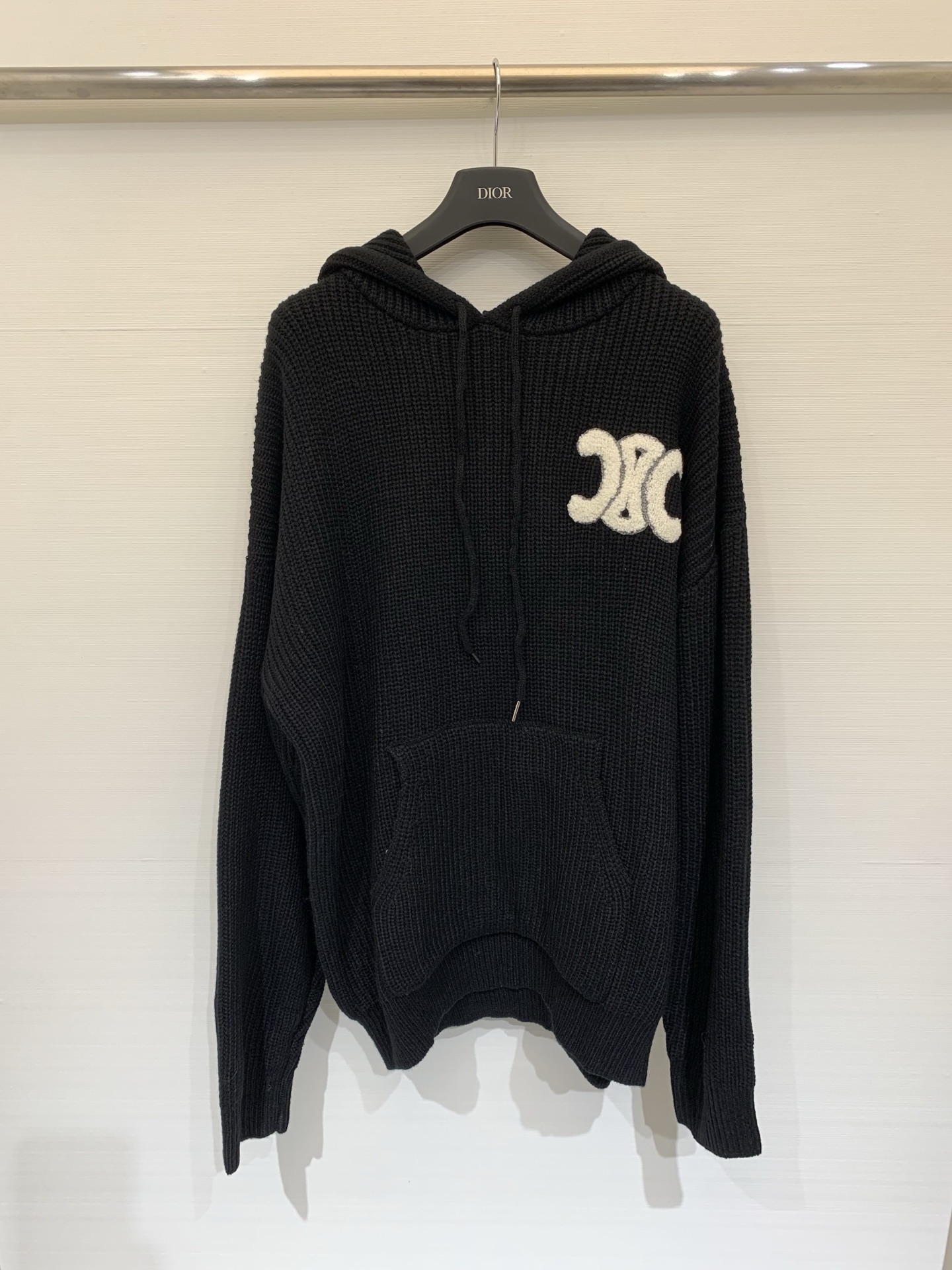 NO:606767,Celine 25 new autumn and winter hooded contrast letter jacquard knitted long sleeves, wool, two-color SML,,celine,hats,alexander wang19860909Celine 25秋冬新款 连帽撞色字母提花针织长袖,羊毛,两色SML,,celine,hats,alexander wang,Women's clothing
