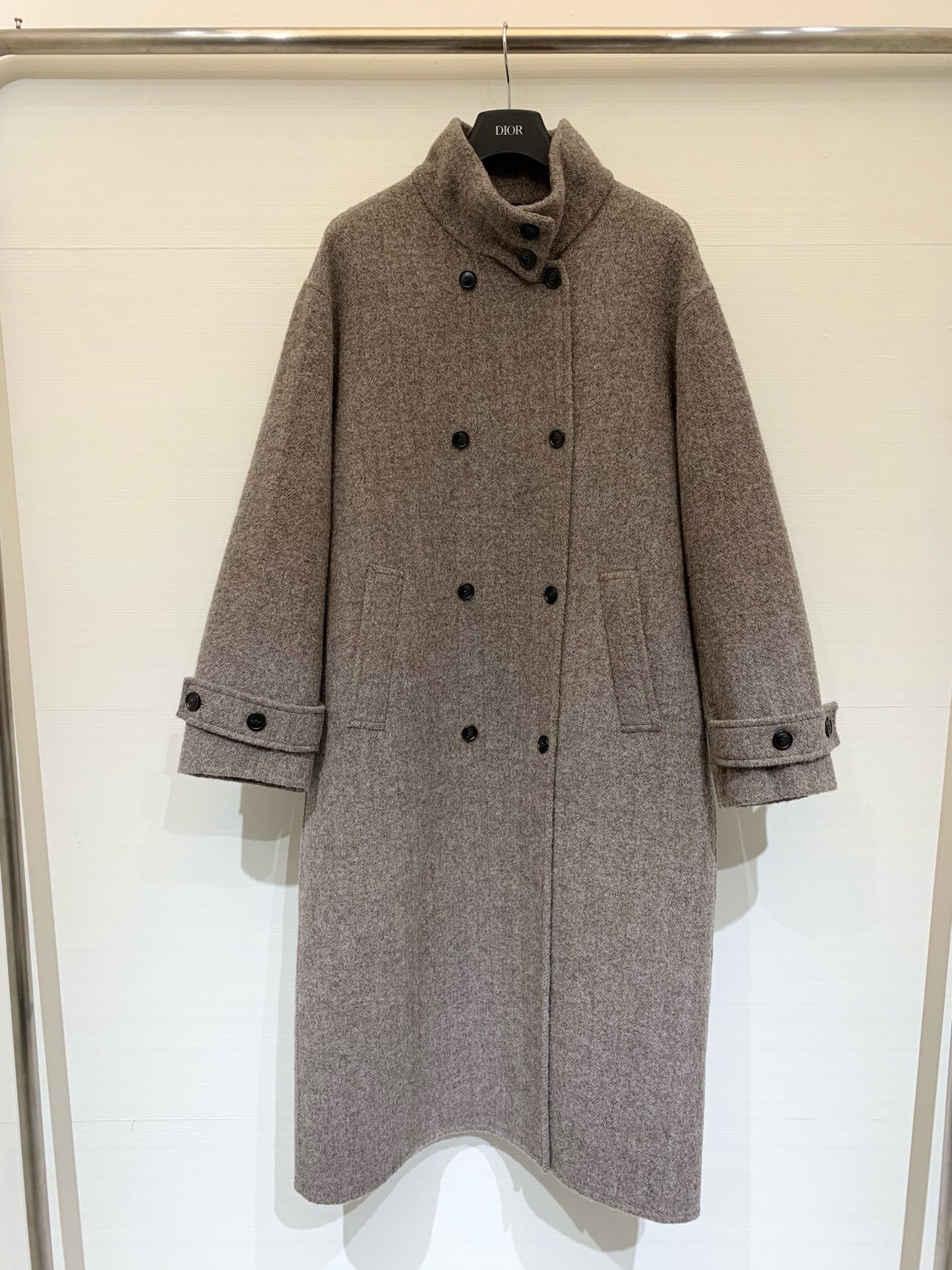 LP 老钱风穿搭 25秋冬新品 袖子撞色车布设计手工羊绒长款大衣外套 定制羊驼绒羊毛面料 质感细腻柔软 