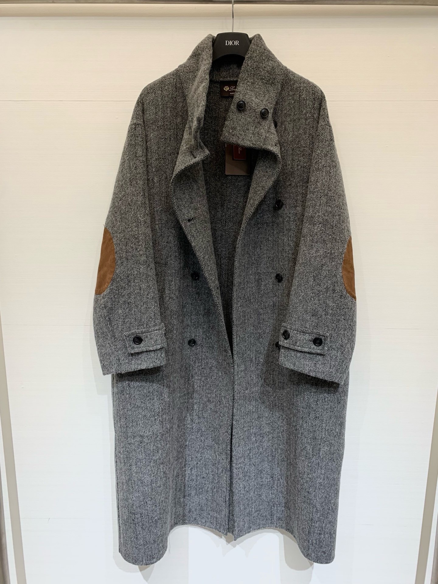 LP 老钱风穿搭 25秋冬新品 袖子撞色车布设计手工羊绒长款大衣外套 定制羊驼绒羊毛面料 质感细腻柔软 LP 老钱风穿搭 25秋冬新品 袖子撞色车布设计手工羊绒长款大衣外套 定制羊驼绒羊毛面料 质感细腻柔软