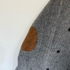 LP 老钱风穿搭 25秋冬新品 袖子撞色车布设计手工羊绒长款大衣外套 定制羊驼绒羊毛面料 质感细腻柔软 LP 老钱风穿搭 25秋冬新品 袖子撞色车布设计手工羊绒长款大衣外套 定制羊驼绒羊毛面料 质感细腻柔软
