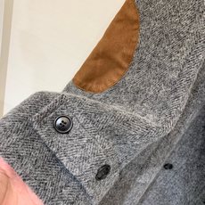 LP 老钱风穿搭 25秋冬新品 袖子撞色车布设计手工羊绒长款大衣外套 定制羊驼绒羊毛面料 质感细腻柔软 LP 老钱风穿搭 25秋冬新品 袖子撞色车布设计手工羊绒长款大衣外套 定制羊驼绒羊毛面料 质感细腻柔软