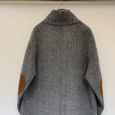 LP 老钱风穿搭 25秋冬新品 袖子撞色车布设计手工羊绒长款大衣外套 定制羊驼绒羊毛面料 质感细腻柔软 LP 老钱风穿搭 25秋冬新品 袖子撞色车布设计手工羊绒长款大衣外套 定制羊驼绒羊毛面料 质感细腻柔软