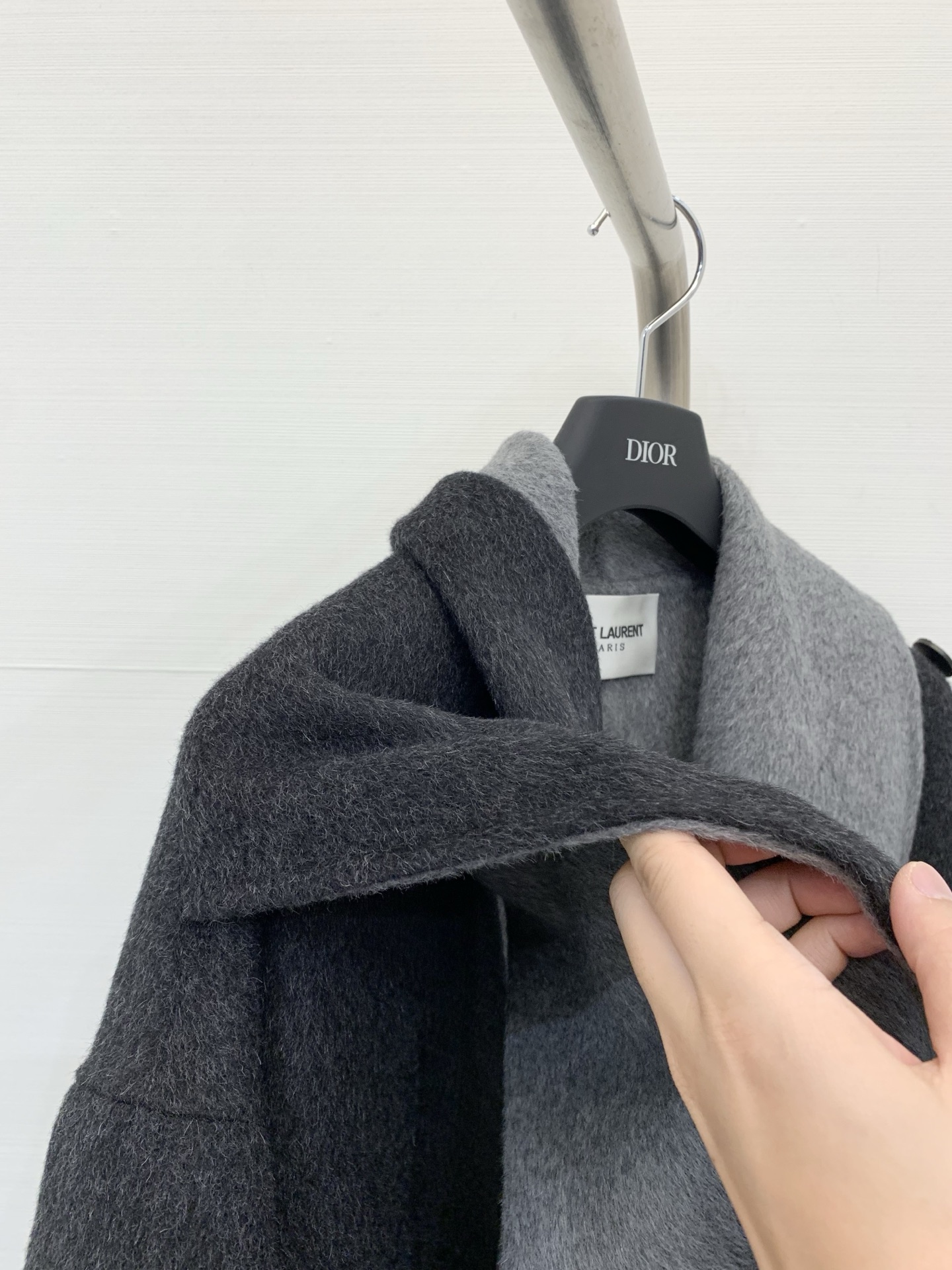 YSL 25秋冬新款 围巾🧣领双面羊毛长袍长款大衣 甄选100%双面绵羊毛面料 微喇剪裁 经典度假风 长