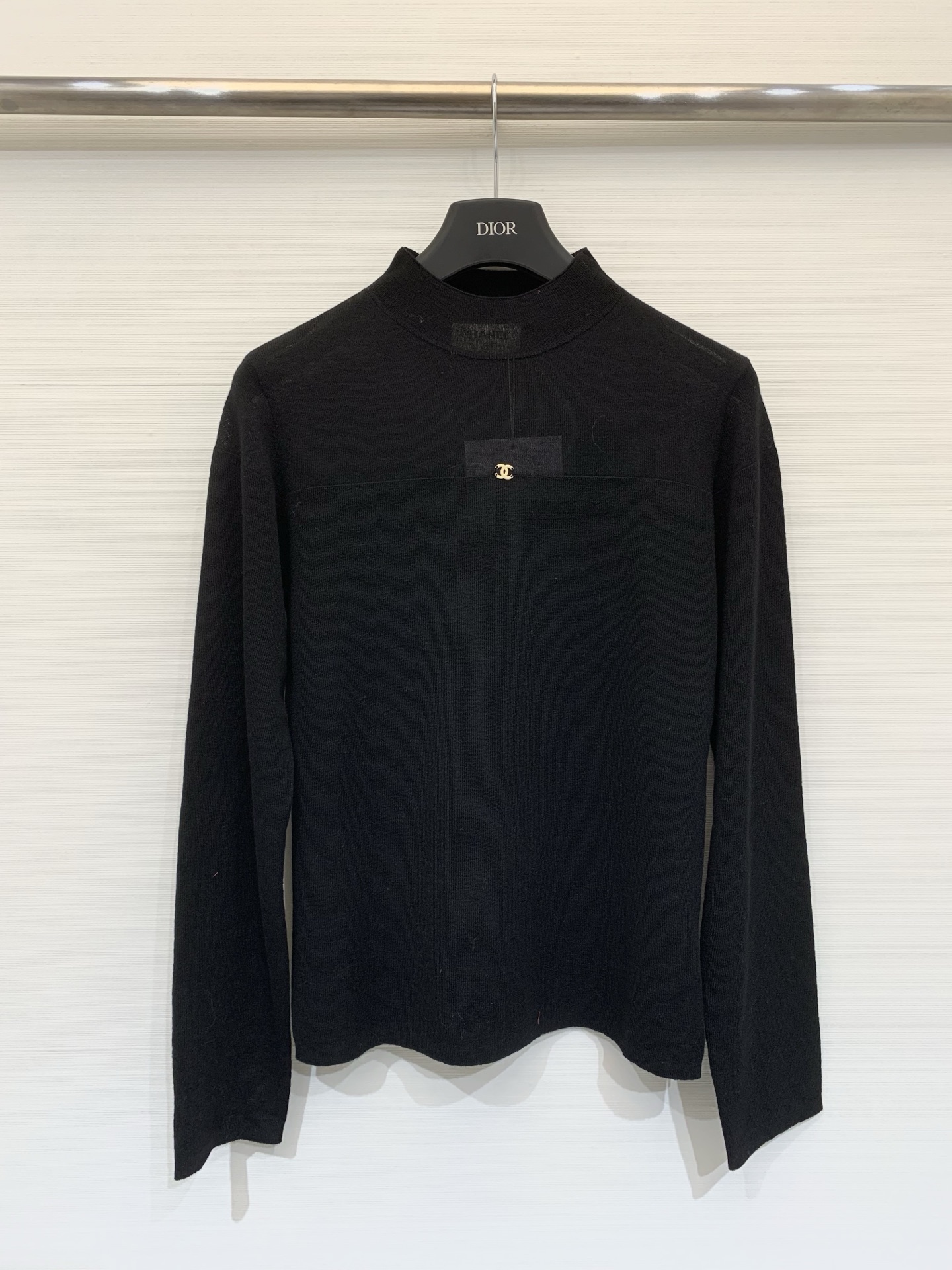 NO:666470,CHANEL 25 new autumn and winter new solid color high collar knitted long sleeve basic model three colors SML P,,chanel, 19860909CHANEL 25秋冬新款新款 纯色高领针织长袖 基础款 三色SML P,,chanel, ,Women's clothing