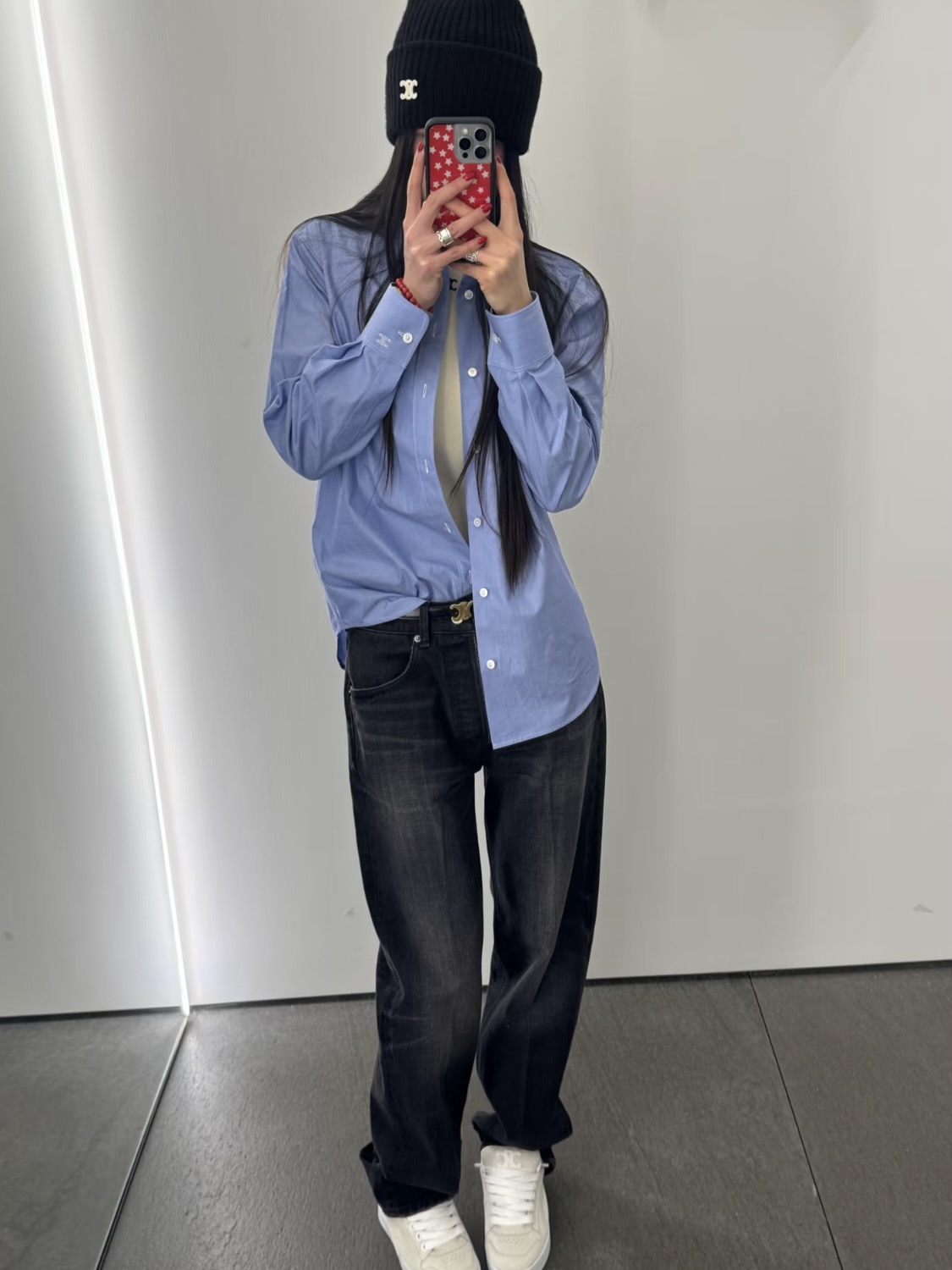 NO:683137,,,19860909,,,Women's clothing