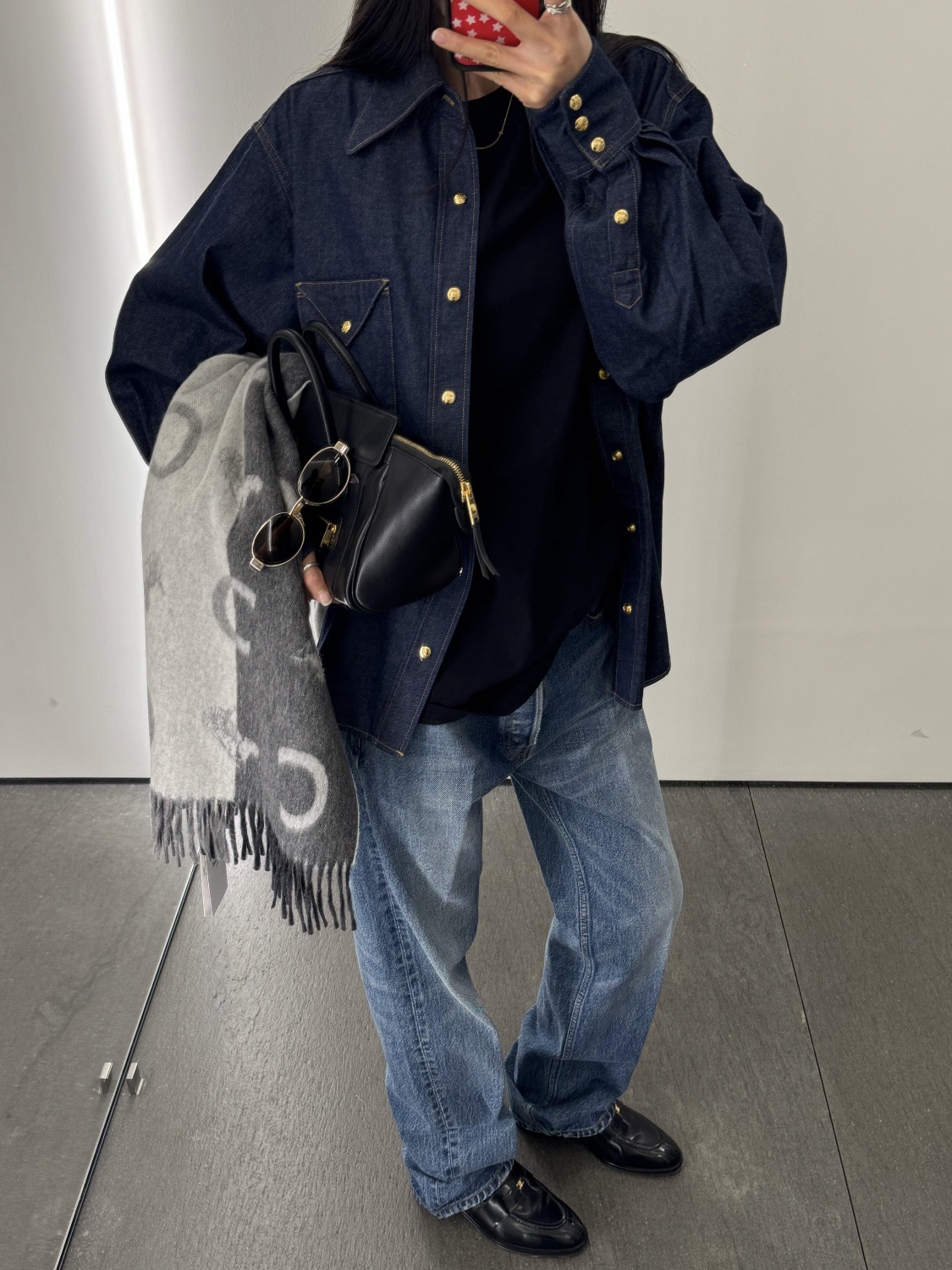 NO:683129,,,19860909,,,Women's clothing