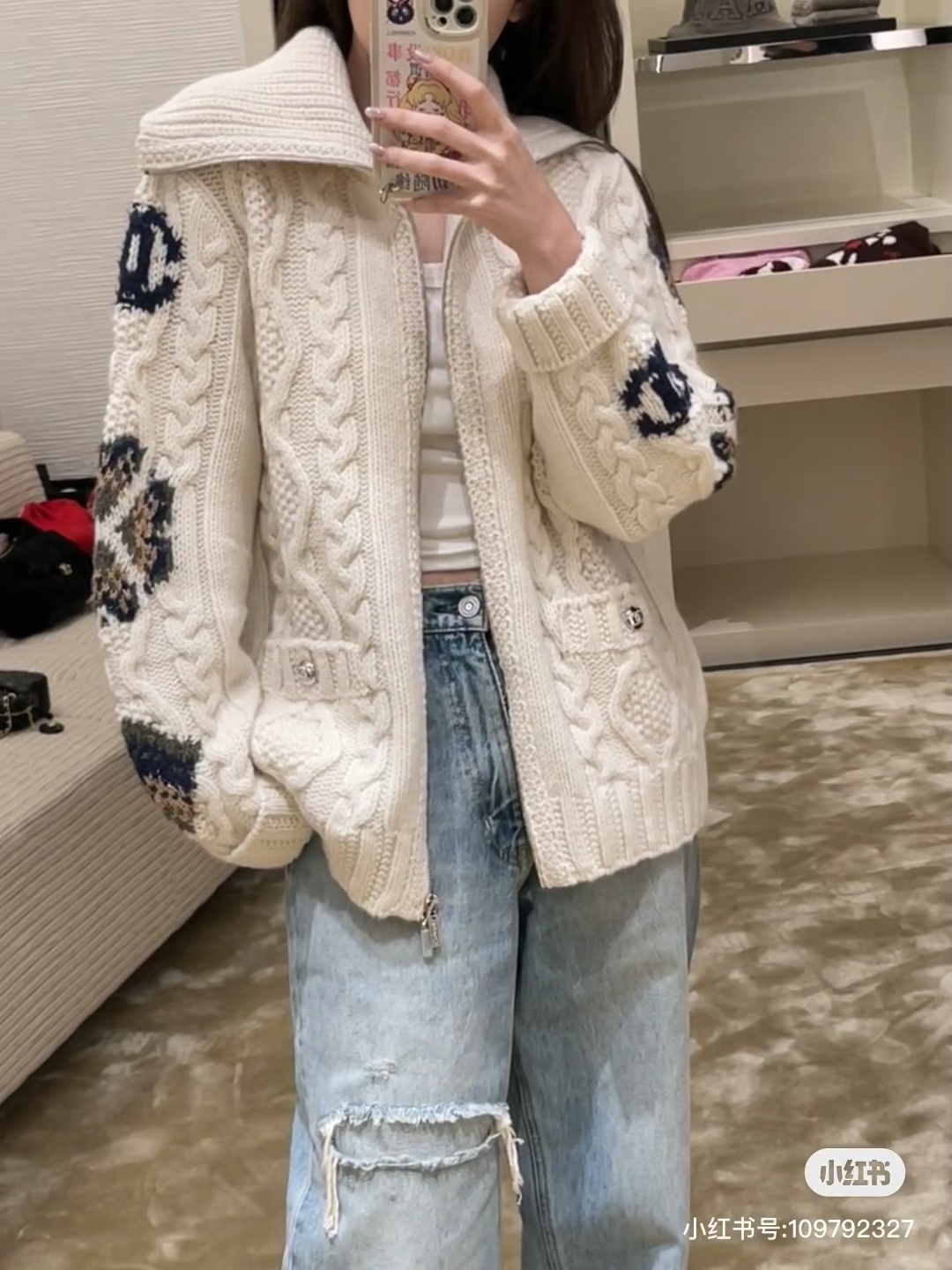 NO:686211,,,19860909,,,Women's clothing