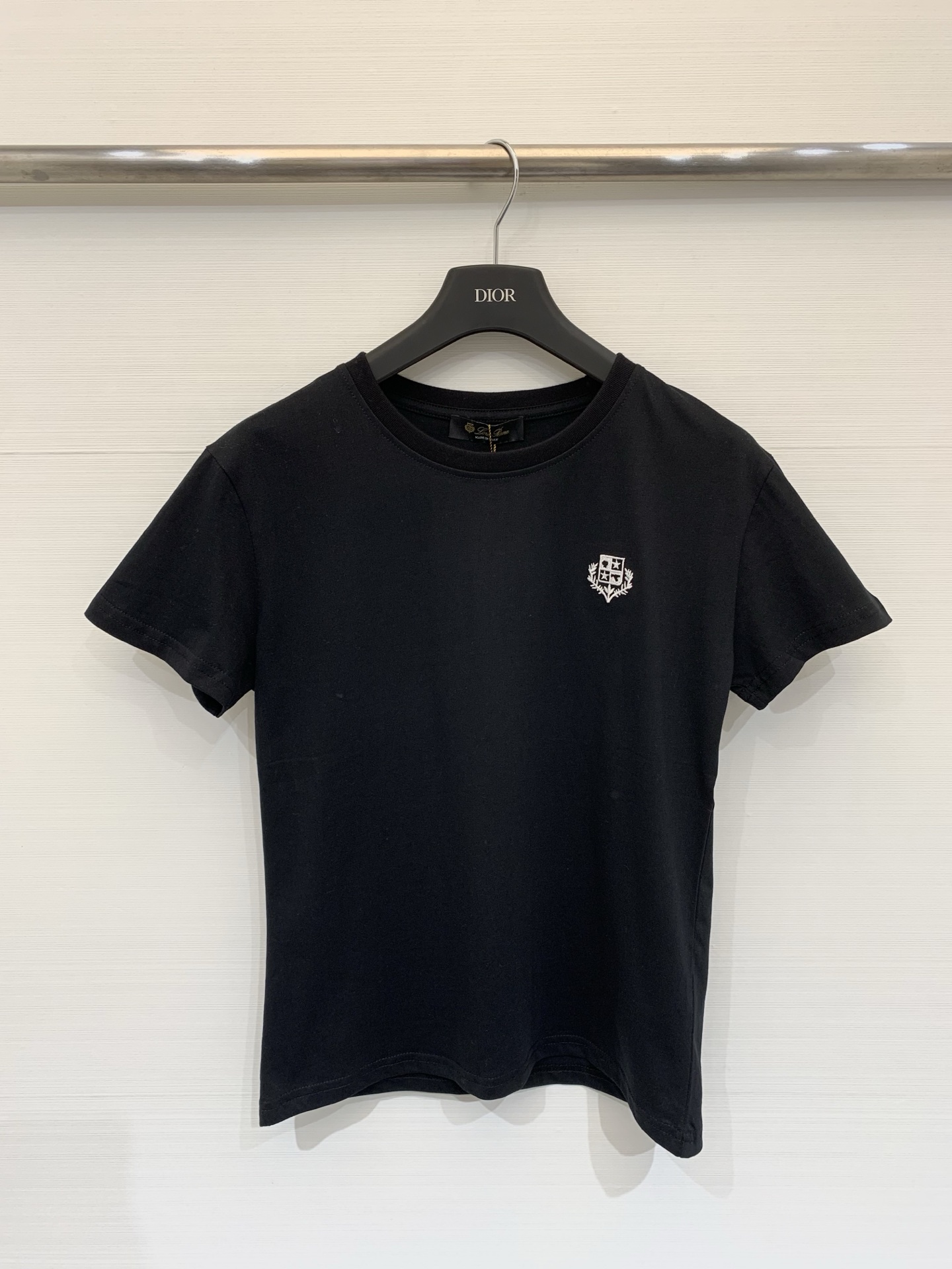 NO:708666,170L 26 spring and summer new style logo embroidery casual versatile simple high-end old money short-sleeved T-shirt two-color SML, loro piana, T-shirt, tees, t-shirt,19860909170L 26春夏新款 标识刺绣休闲百搭简约高级老钱短袖T恤 两色SML,,loro piana,T-shirt,tees，t-shirt,,Women's clothing