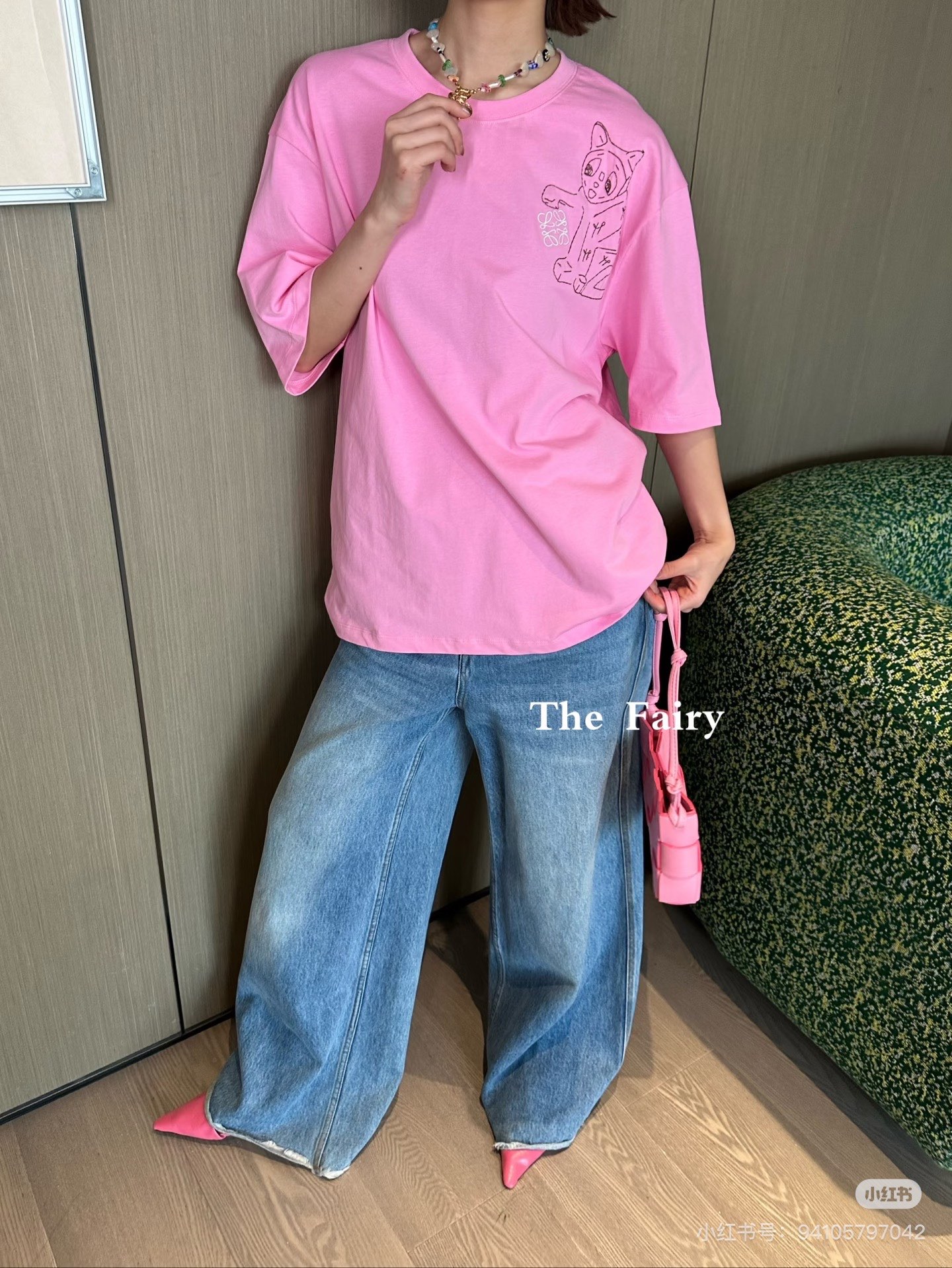 NO:715441,,,19860909,,,Women's clothing