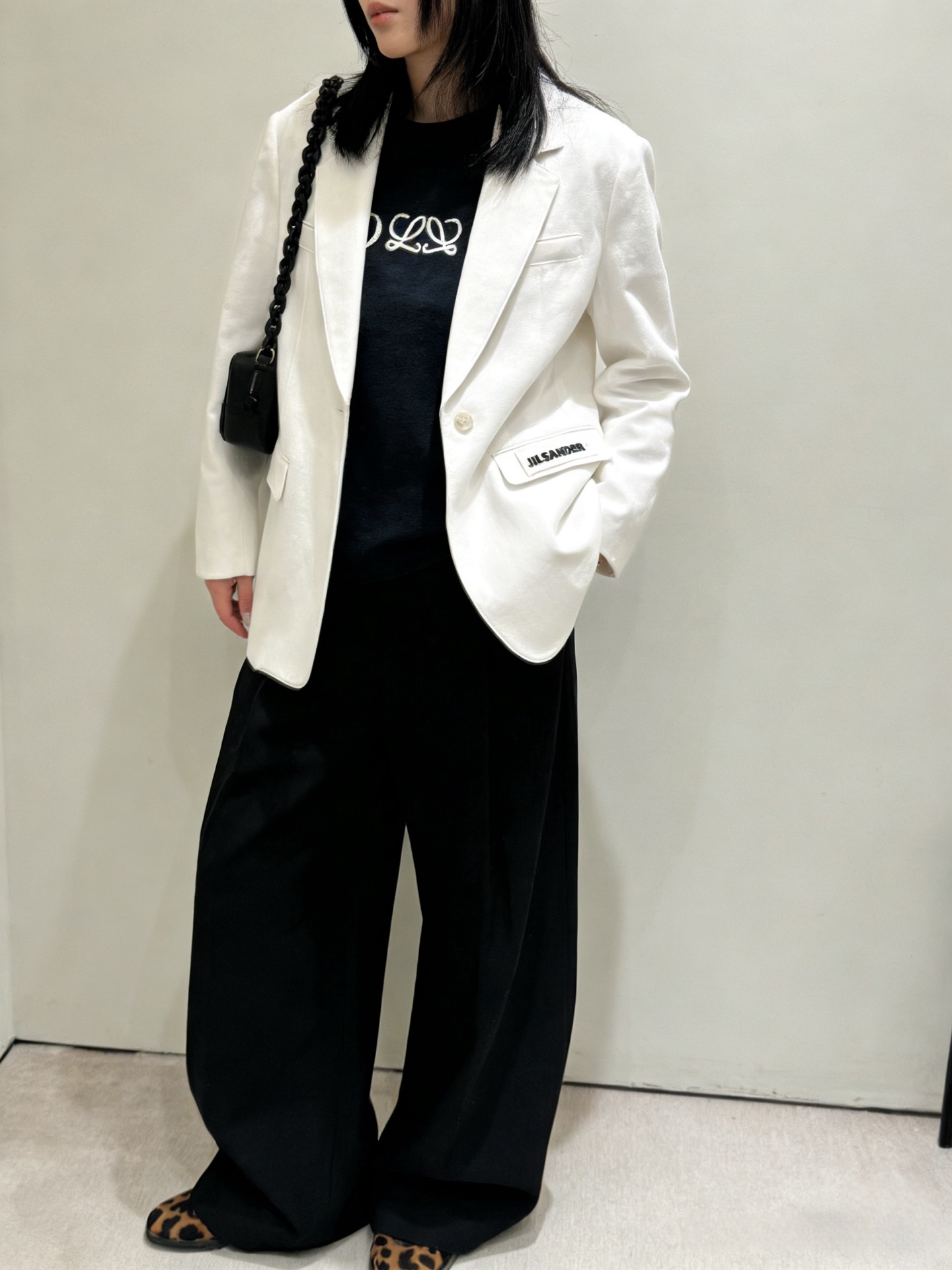 NO:715731,,,19860909,,,Women's clothing